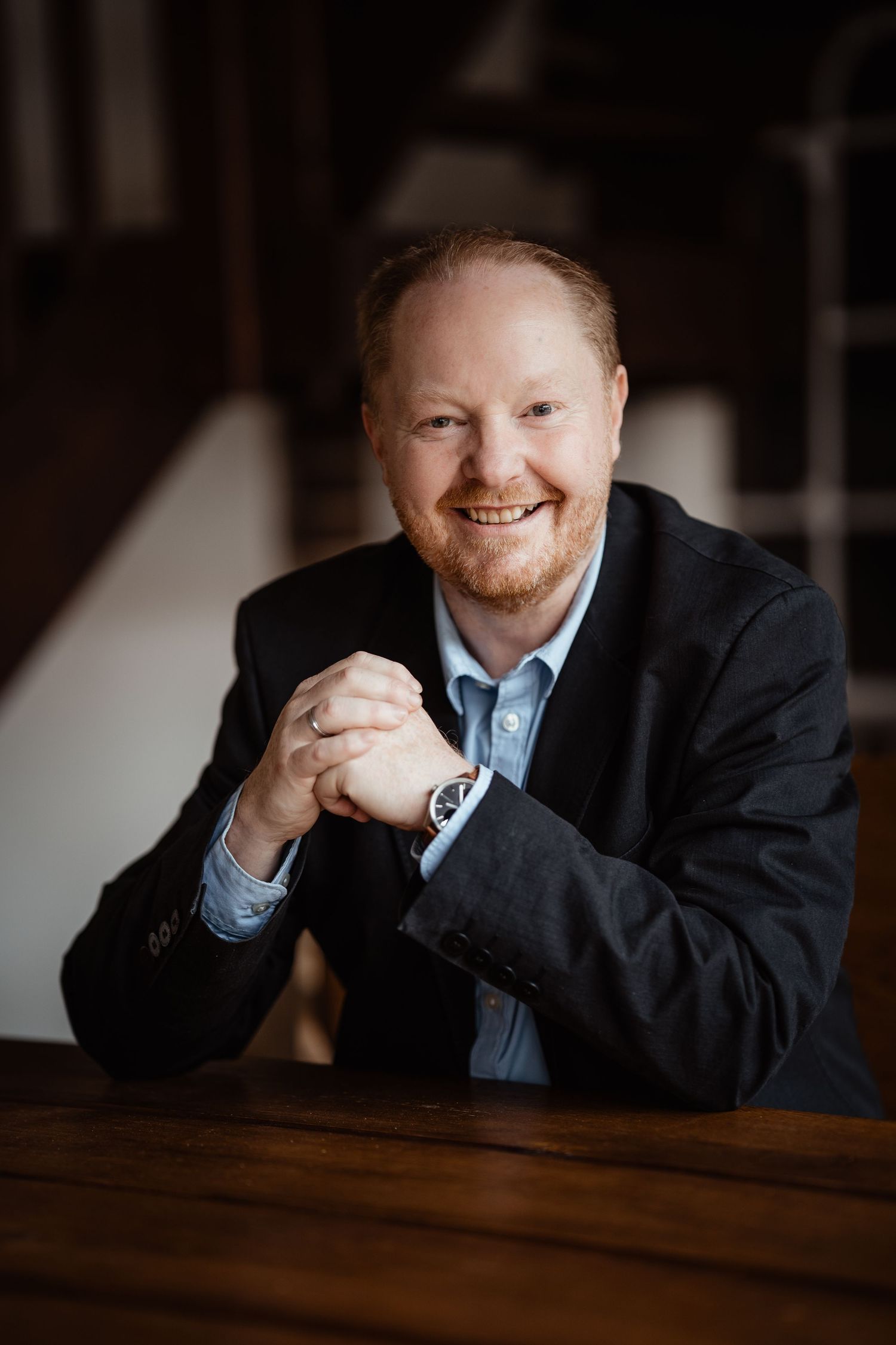 Businessportrait eines Mannes, fotografiert von Fotografin Christina Förster, Fotograf Bochum, Witten, Dortmund, NRW