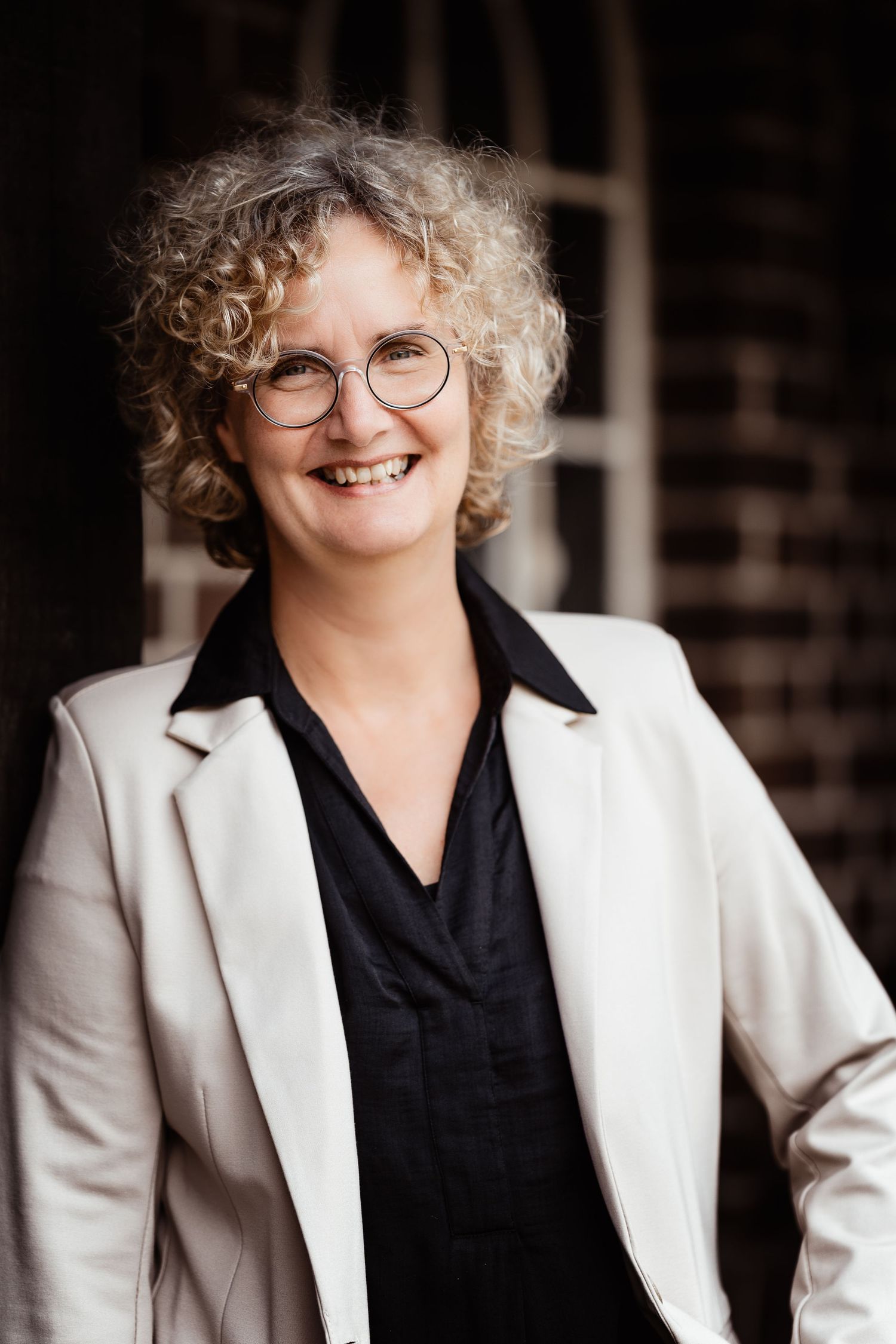 Business headshot Bewerbungsfoto in Bochum, Bewerbungsfotos von Christina Förster, modern & authentisch