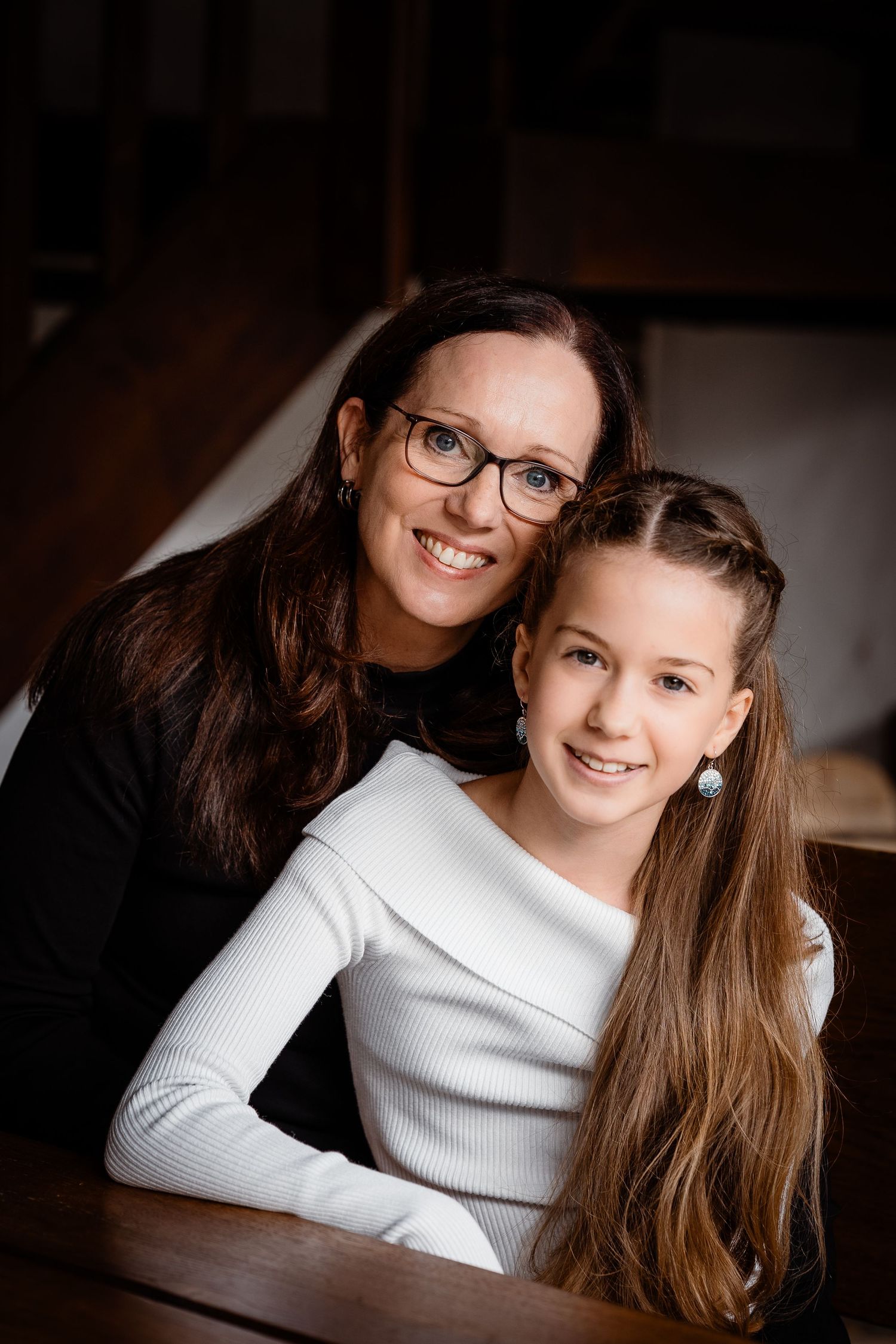 Portrait einer Mutter mit Tochter, fotografiert von Fotografin Christina Förster, Fotograf Bochum, Witten, Hattingen, NRW