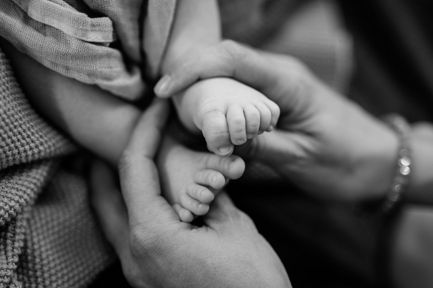 Newborn & Familienfotos in Bochum, echt und ungestellt, fotografiert von Christina Förster Fotografie