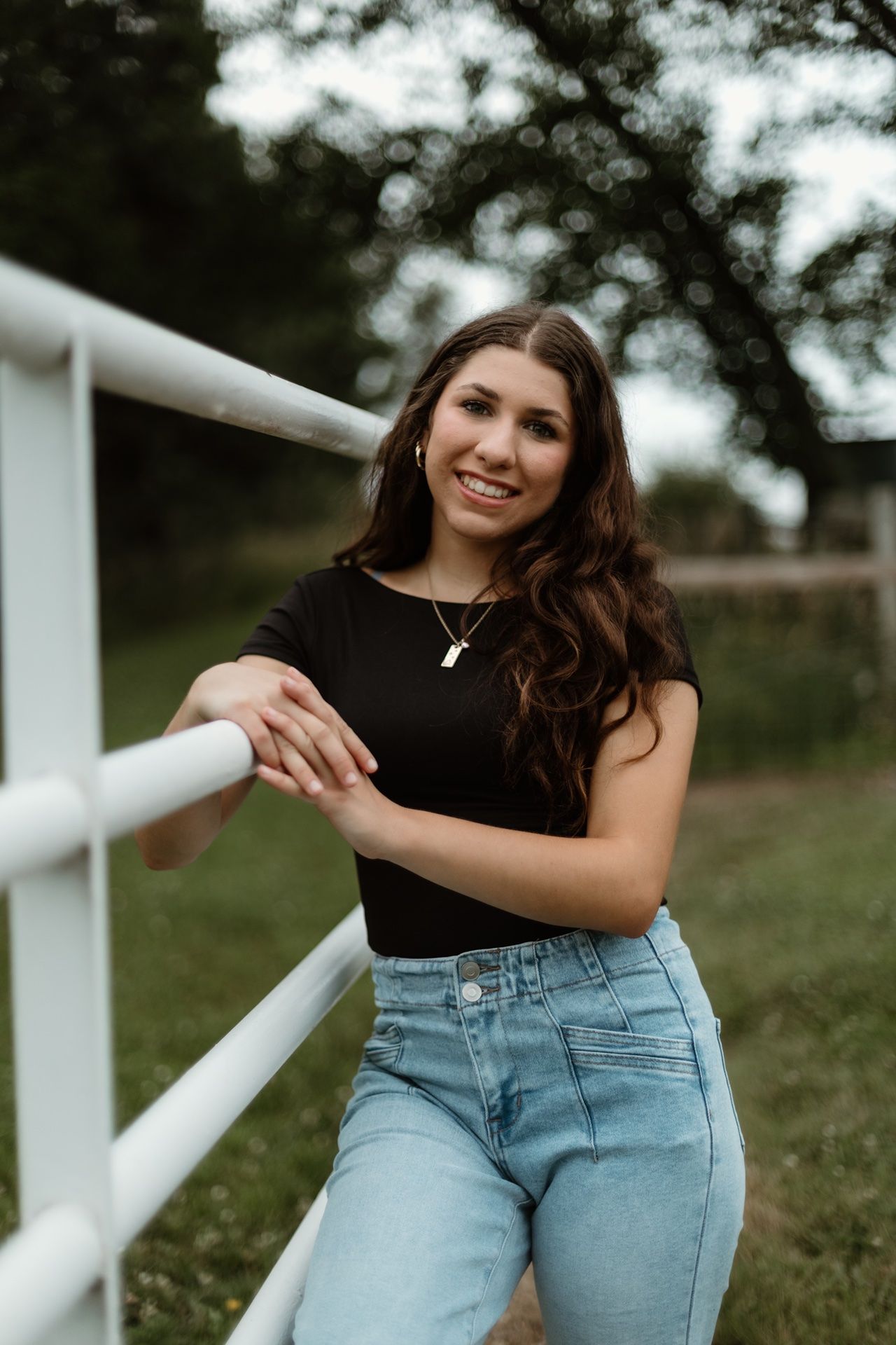 Minneapolis senior photographer capturing outdoor portraits