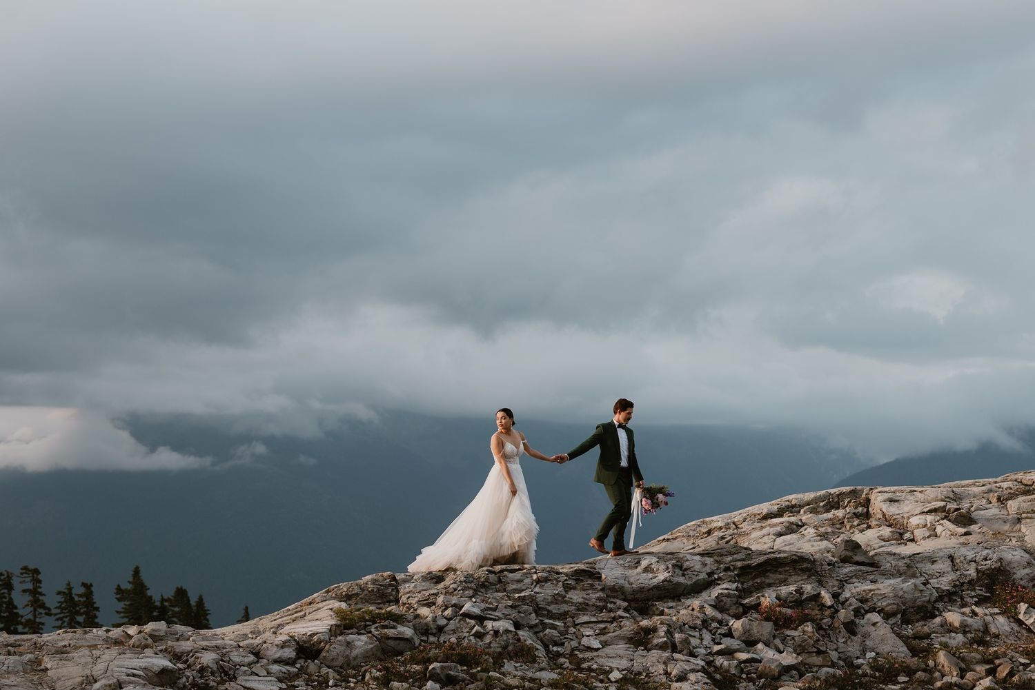 wedding photographer in Minneapolis who travels for adventure elopements