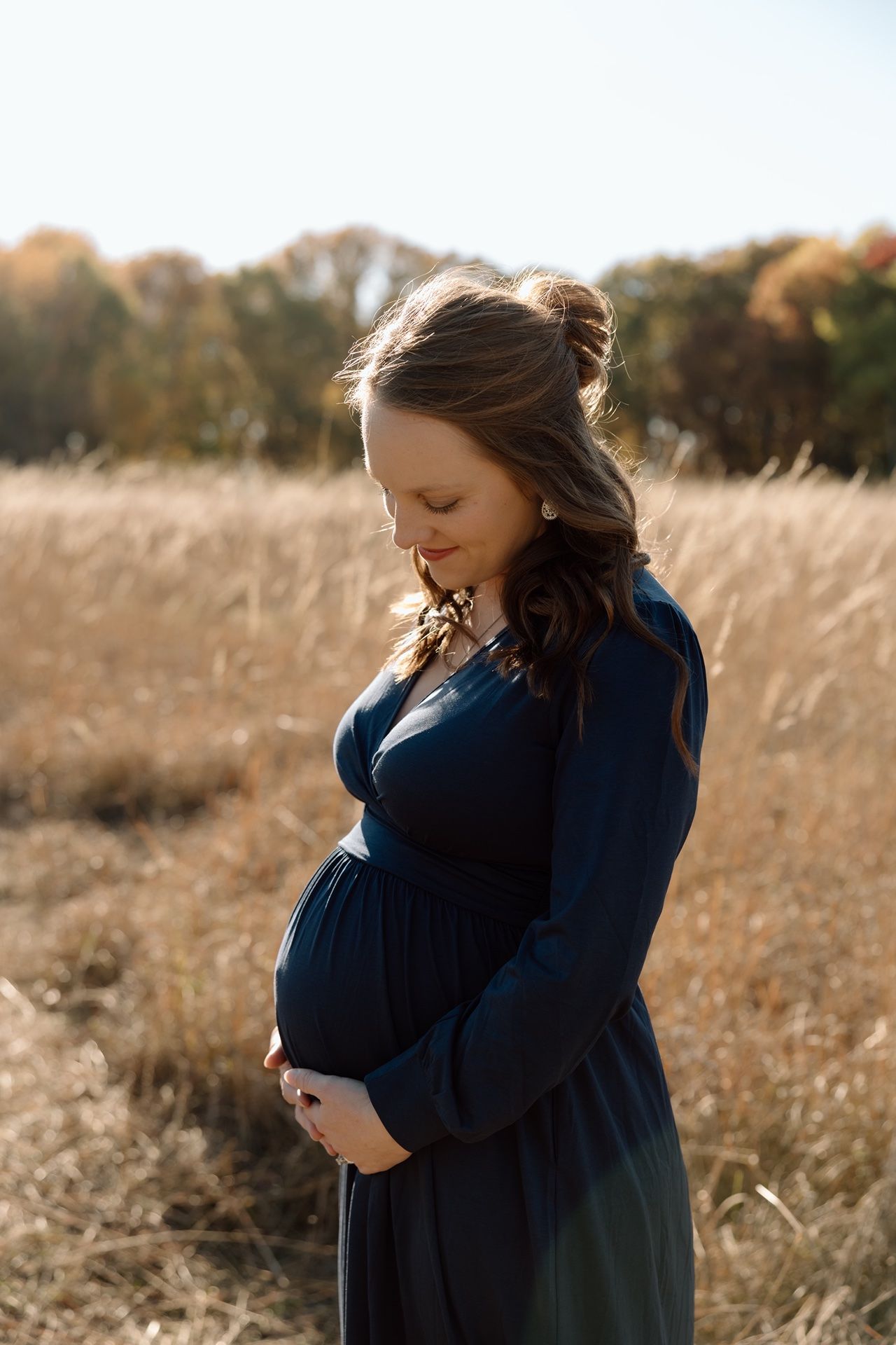 Minneapolis maternity photographer capturing timeless pregnancy portraits