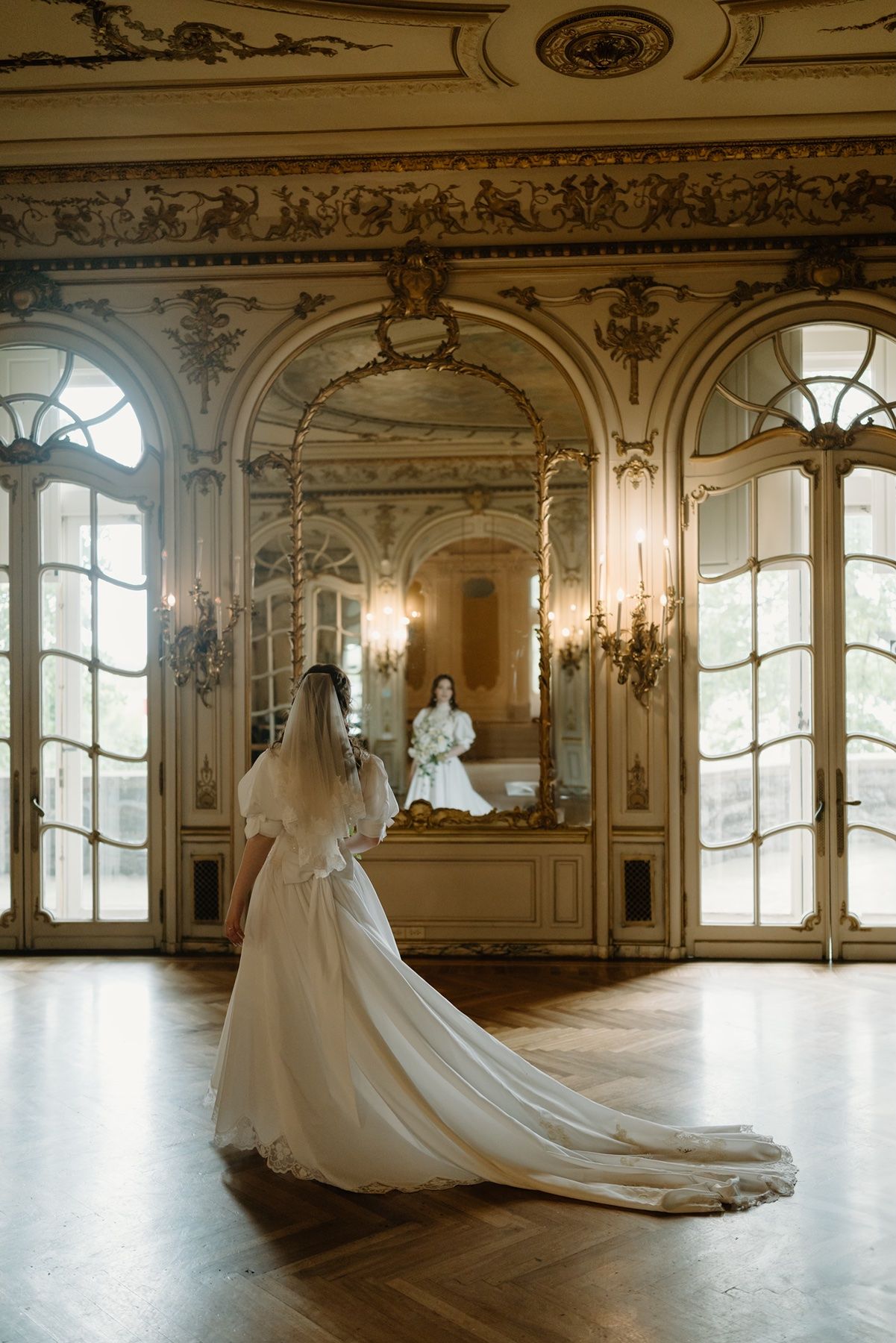storybook wedding inspo at a castle in Pennsylvania