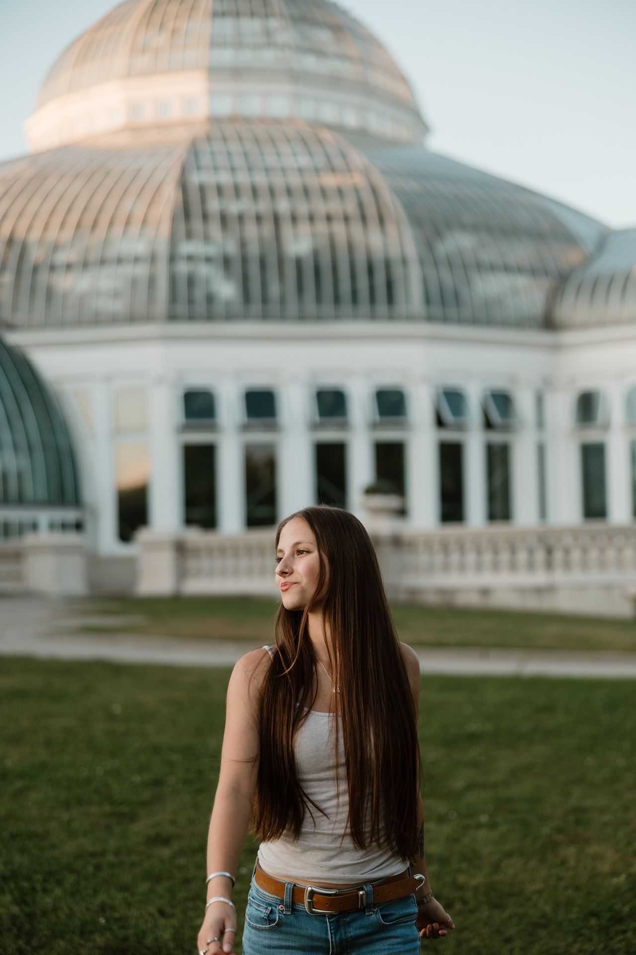 senior photographer in Minneapolis documenting natural portraits at Como Park