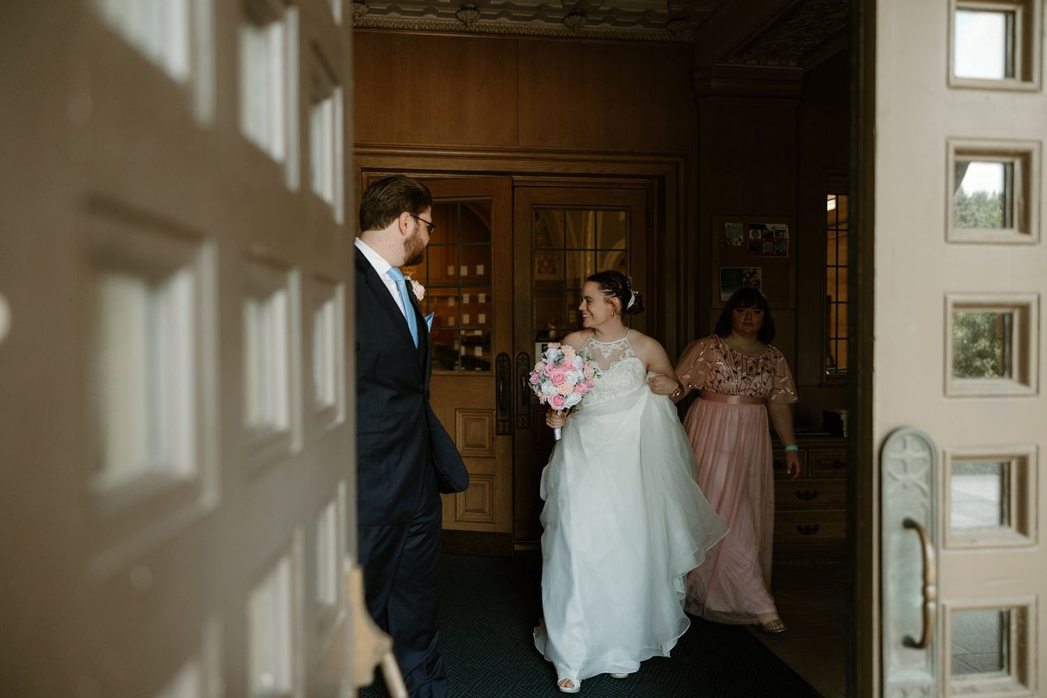 A stunning St. Charles Borromeo Catholic Church Wedding in Minneapolis, MN