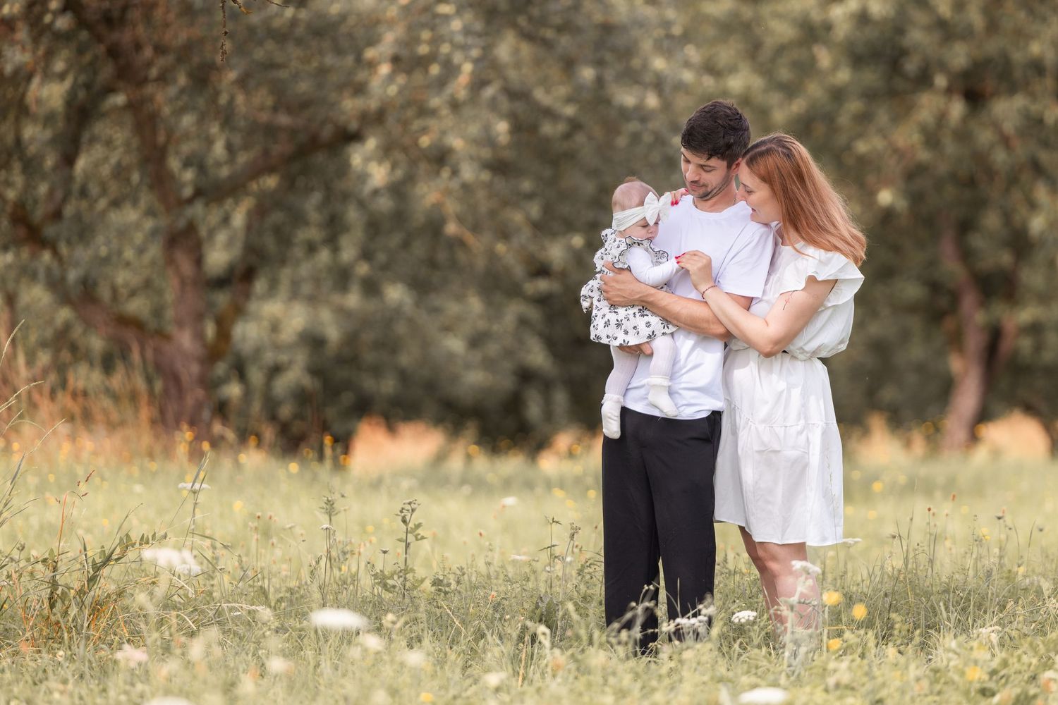Familien- und Babyfotografie in Baden-Württemberg mit natürlichem Licht und entspannter Atmosphäre.