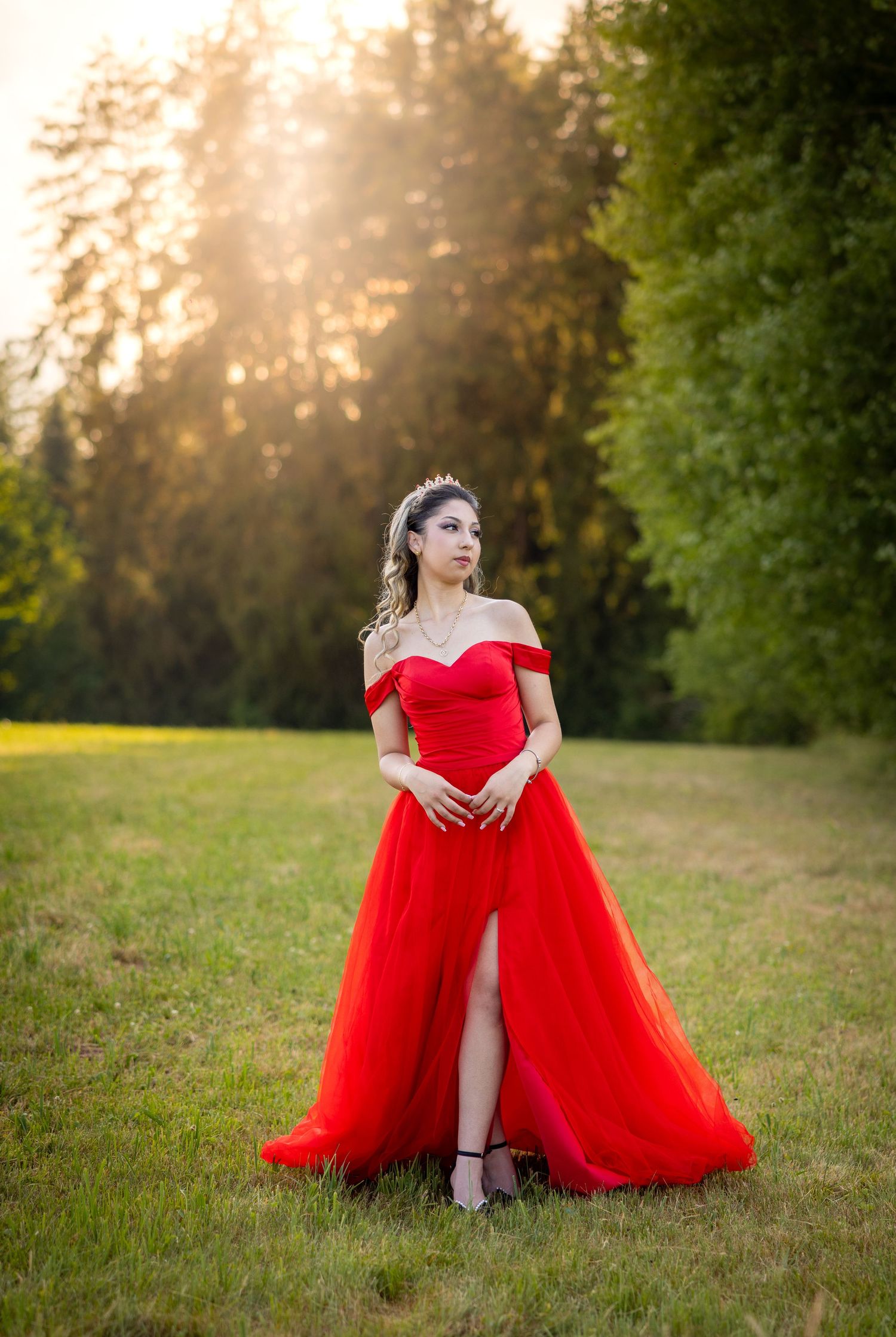 Nahes Outdoor-Portrait von Lorena im weichen Licht