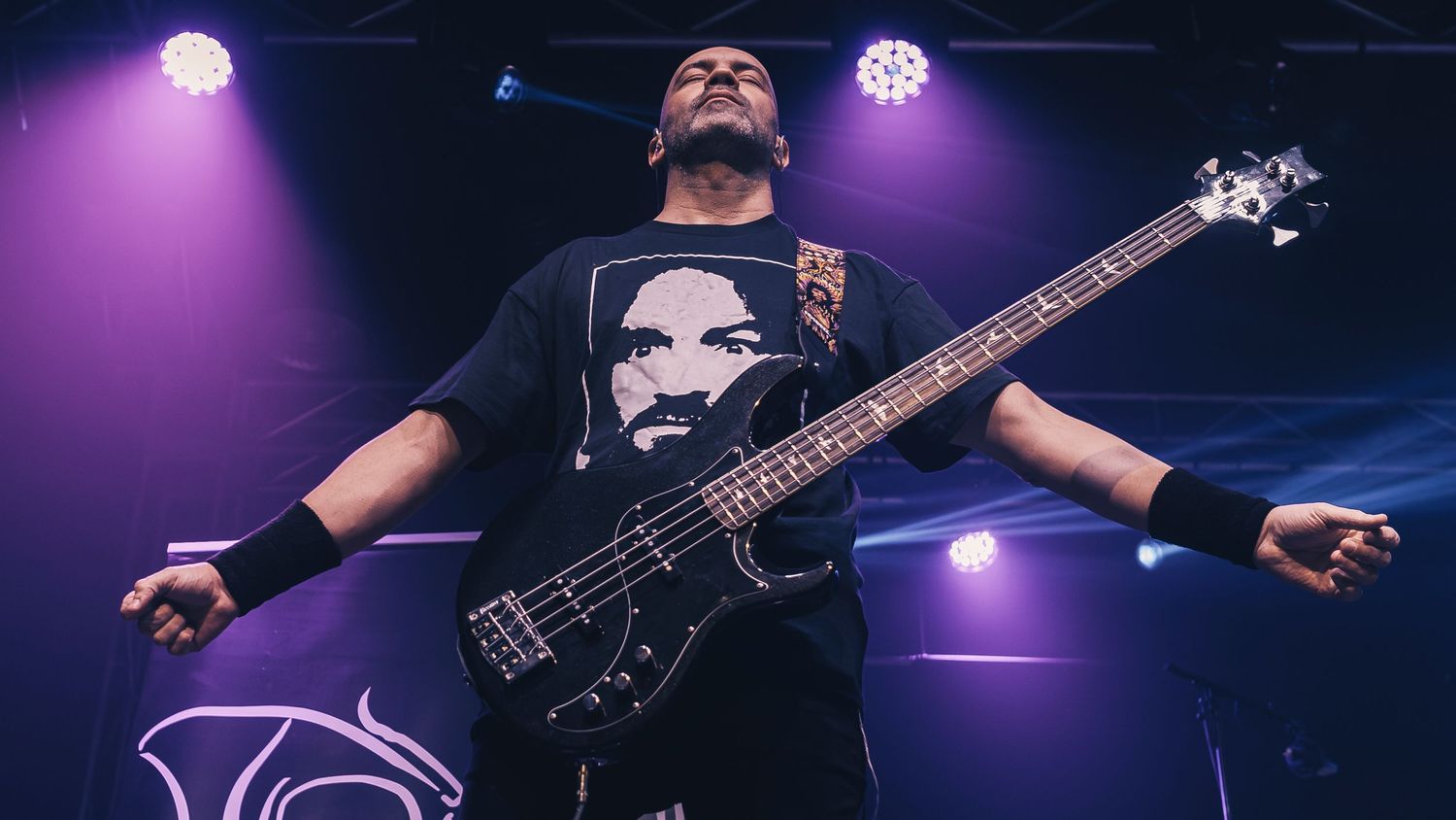 Only Metal Photos - Absenci