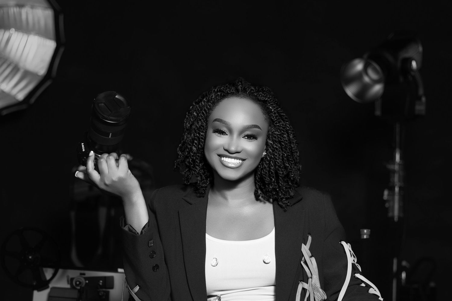 picture of the founder, I’m Mariam Anifowoshe.
I’m a photographer and the founder of Anny Productions Photography.