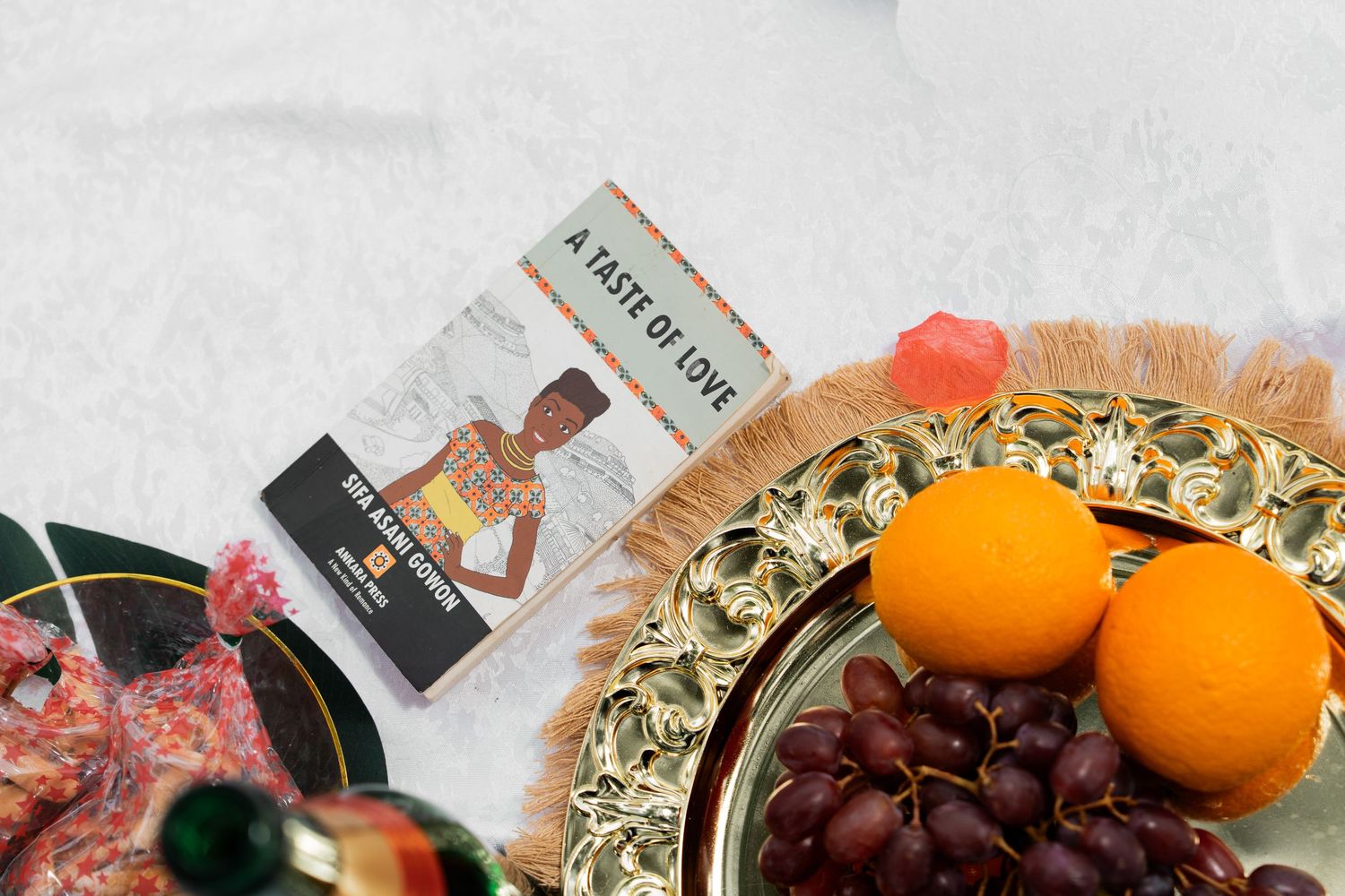 detail item shoot on a picnic set, photographed by Anny Productions Photography.
