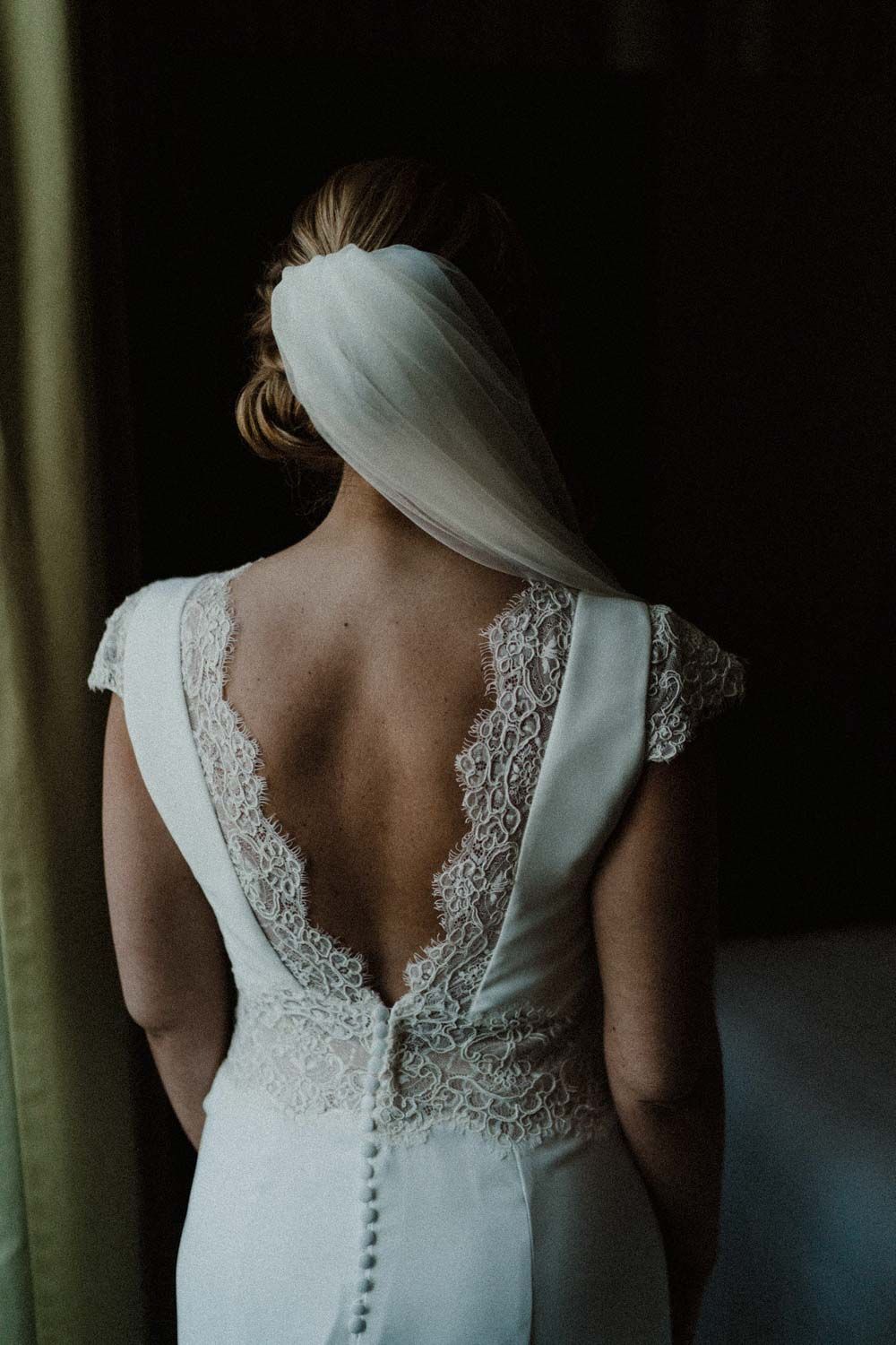 bridal dress back detail villa foz hotel porto