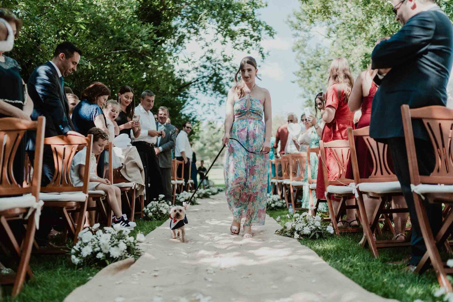 outdoor wedding ceremony at quinta da eira in penafiel portugal
