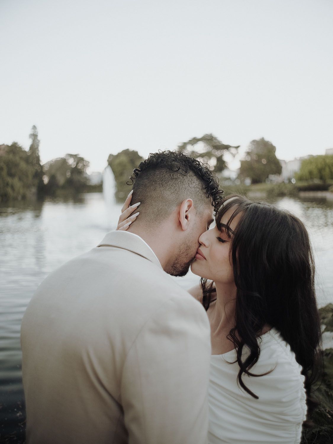 los angeles elopement couple kiss outdoors california