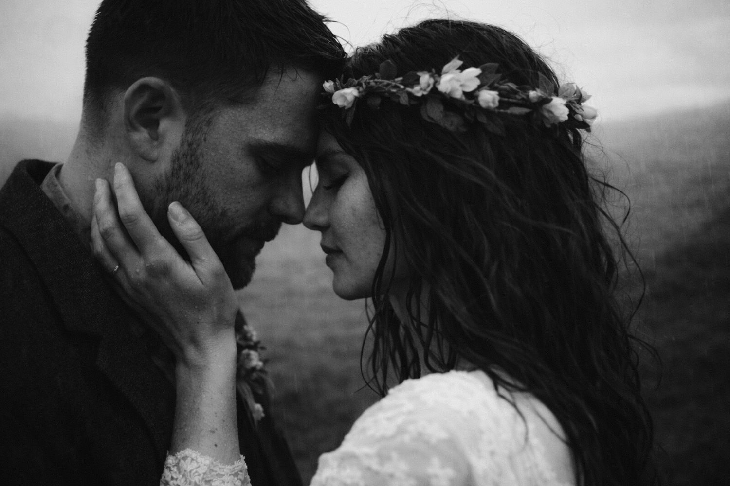 intimate scotland elopement couple close up