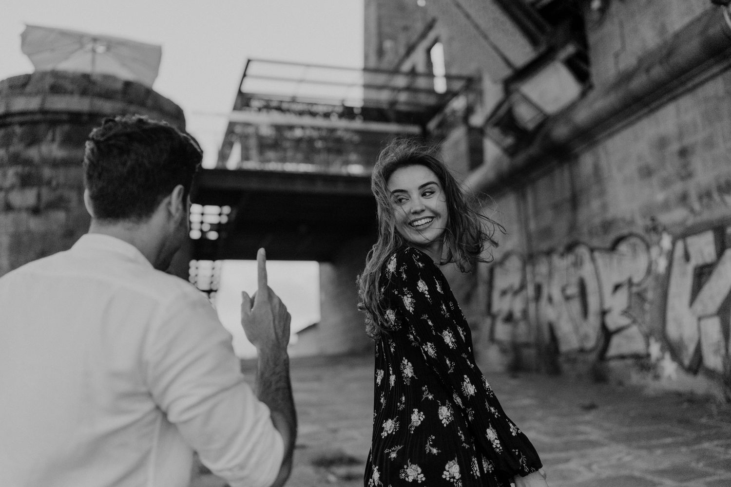 Porto Elopement Photographer - cool couple walking in Ribeira do Porto.