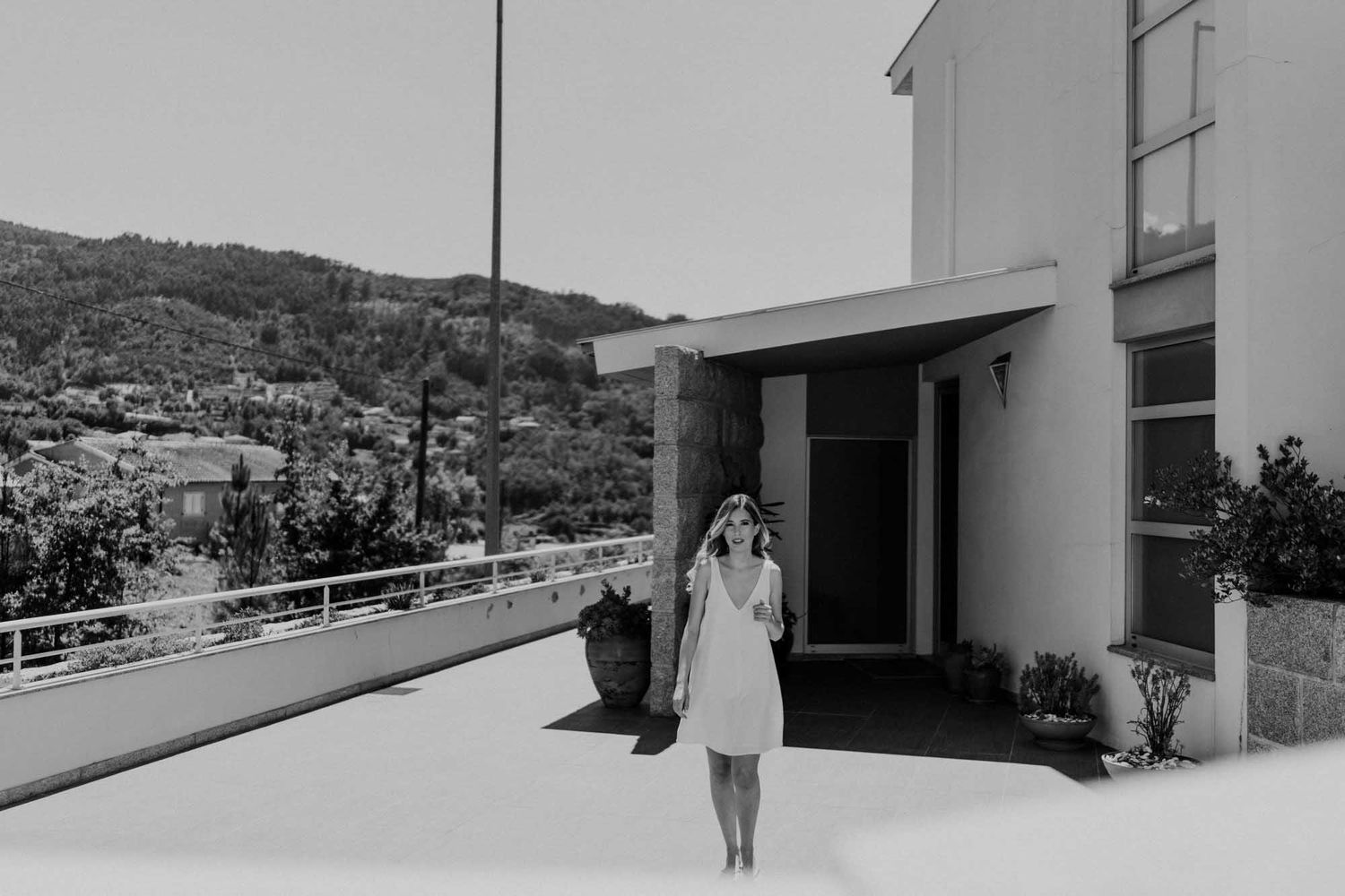 bride walking at quinta da eira wedding in penafiel portugal