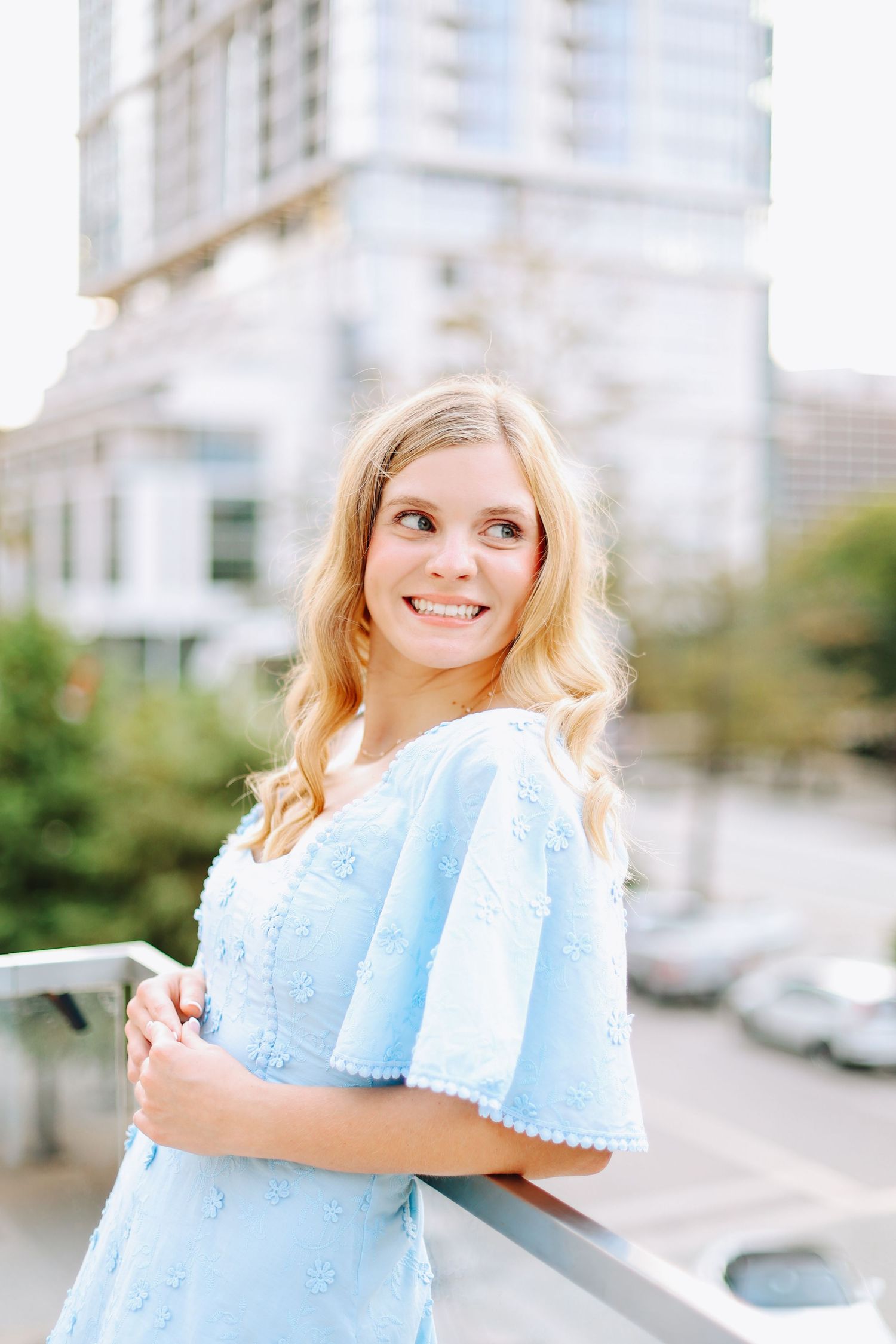 Highland Park senior photos featuring timeless, modern portraits captured by a DFW senior photographer in Highland Park, Texas.