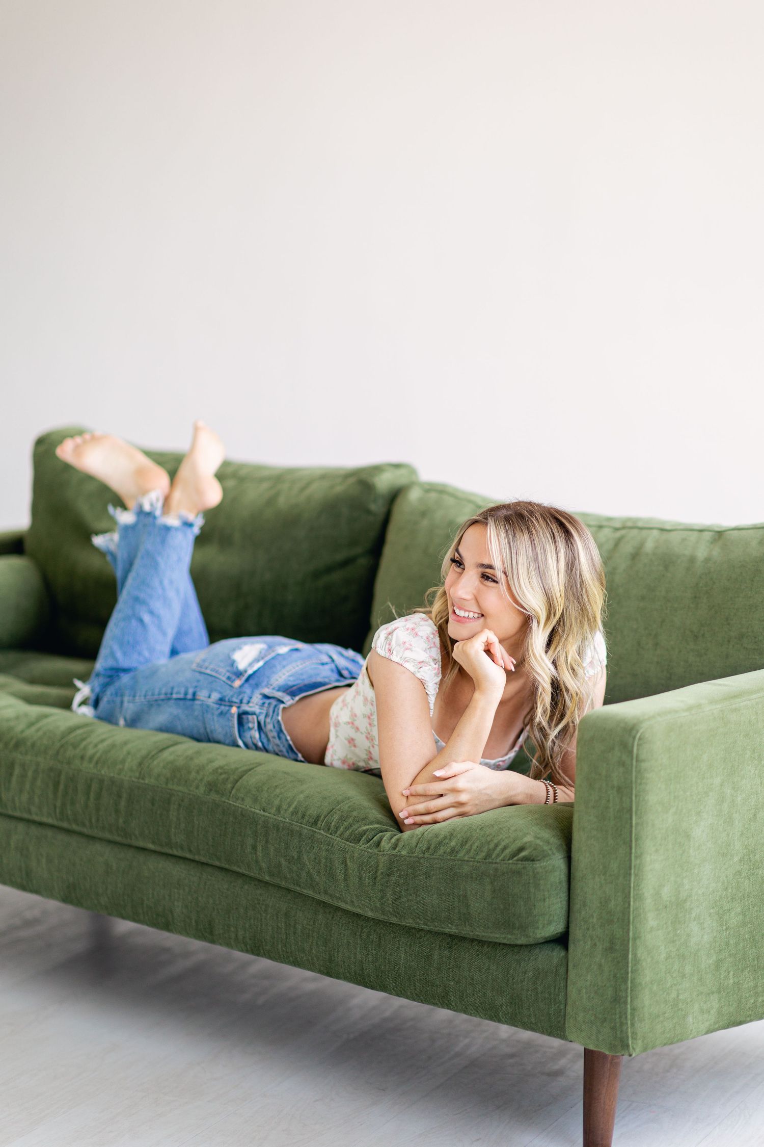 Lumen Room senior photos featuring timeless, modern portraits captured by a DFW senior photographer in Highland Park, Texas.