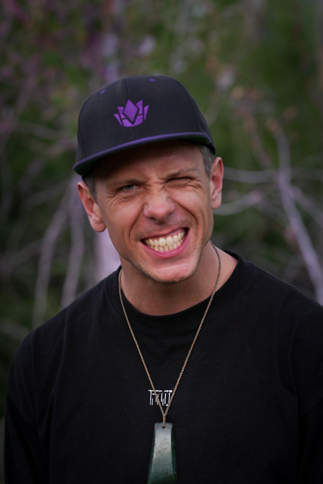 portrait artist Abstrakt Sonnance performing live at Deep Roots Music Festival 2025 event candid shots, crowd and performer photography, Rev
