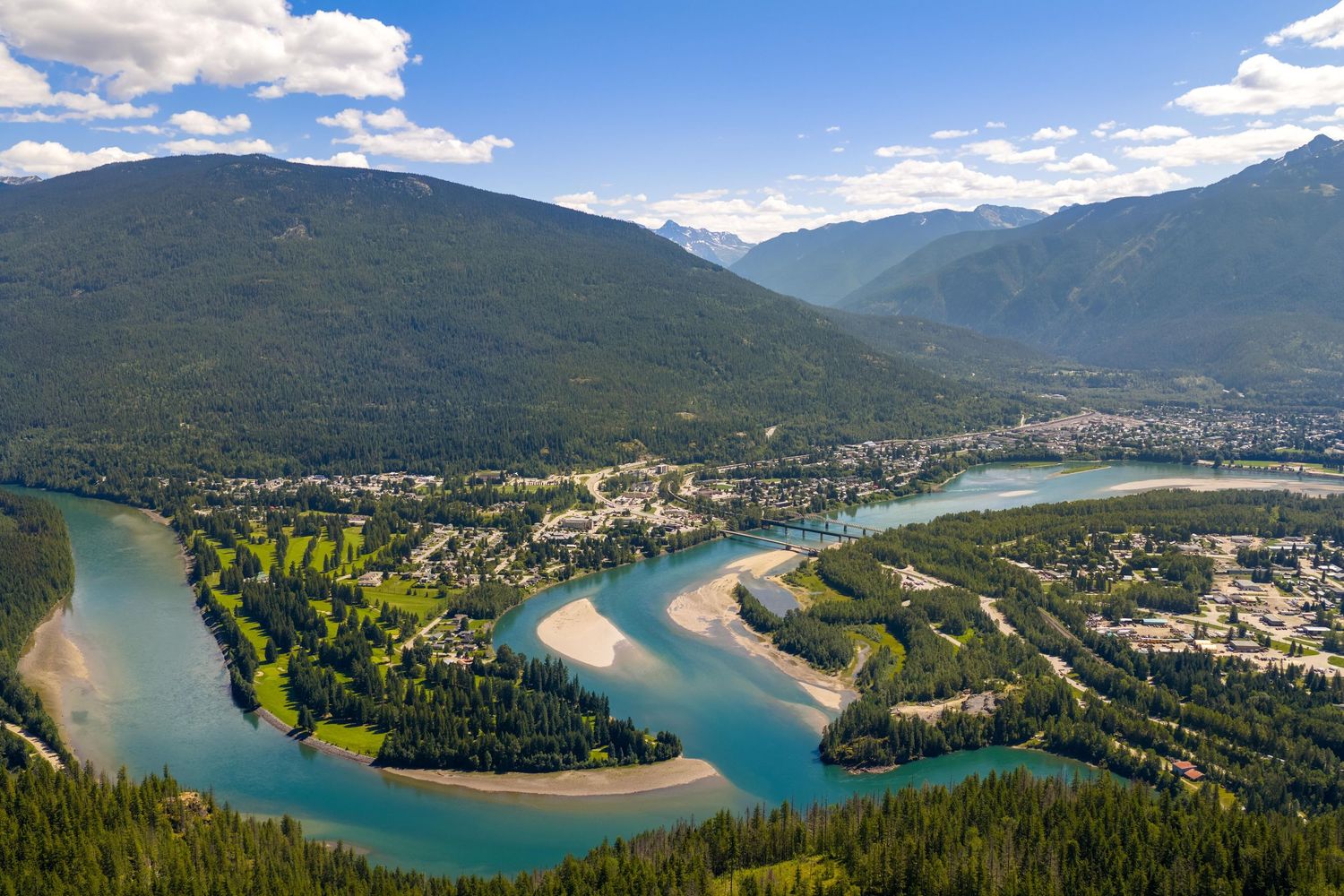 Professional drone videography services based in Revelstoke BC Revelstoke aerial drone shots, cinematic drone video, drone photographer in R