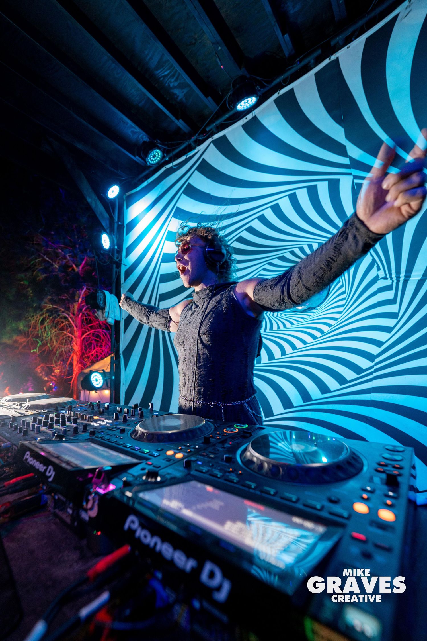 Robbi EM at electric love music festival 2025 event coverage, professional event recap images