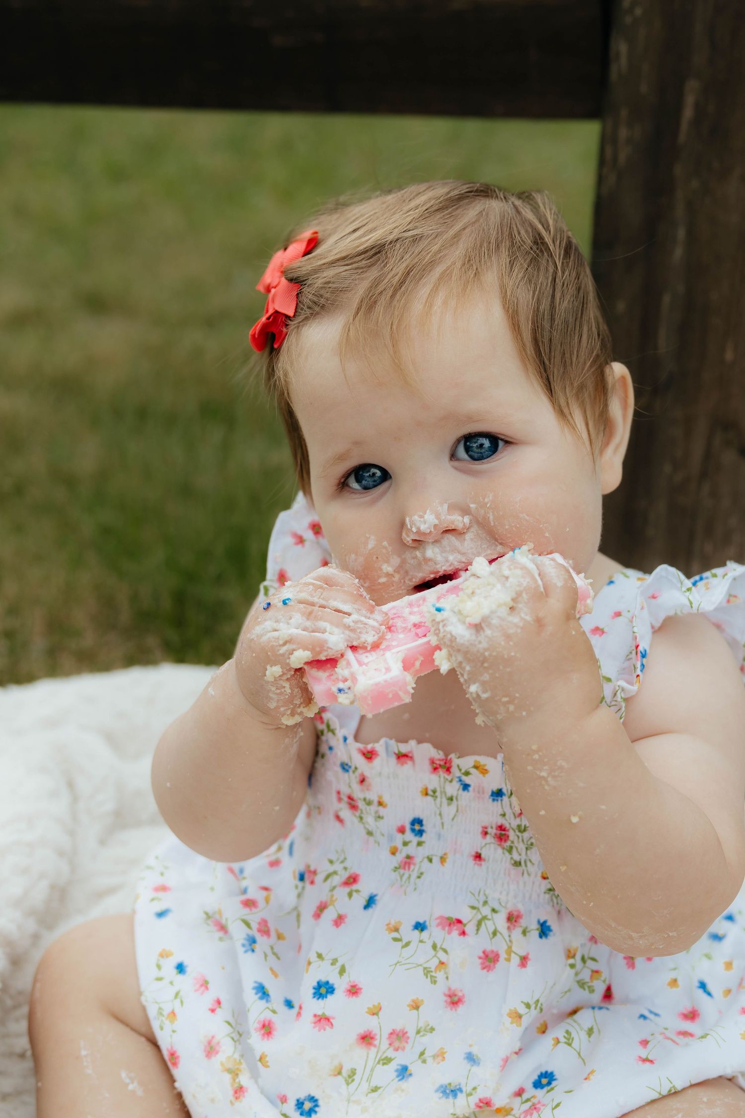 1 year old cake smash Milestone photos 
big rapids mi
west Michigan photographer 
photo by: Lydia Rae Photography