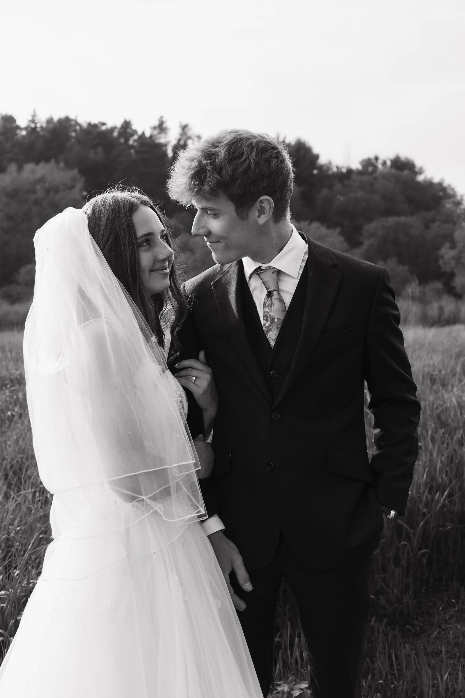 Outdoor wedding photos 
Photo by: Lydia Rae Photography