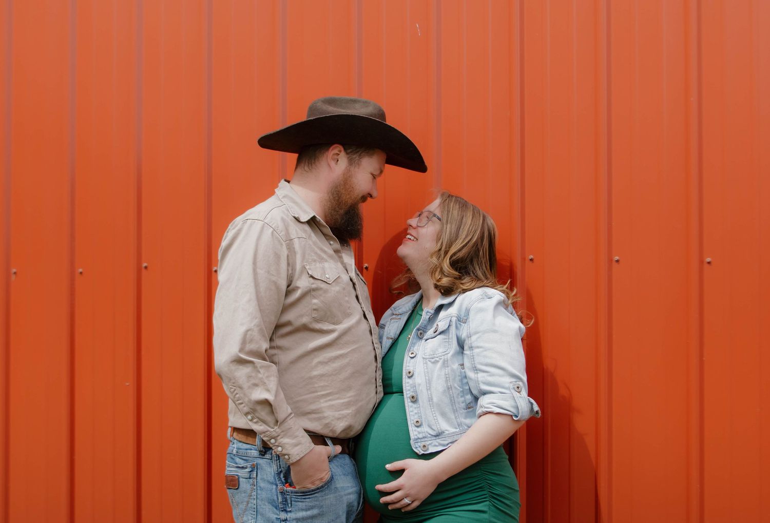 Outdoor Maternity photos
 inspiration poses
west michigan photographer
Big Rapids MI
Photo By: Lydia Rae Photography