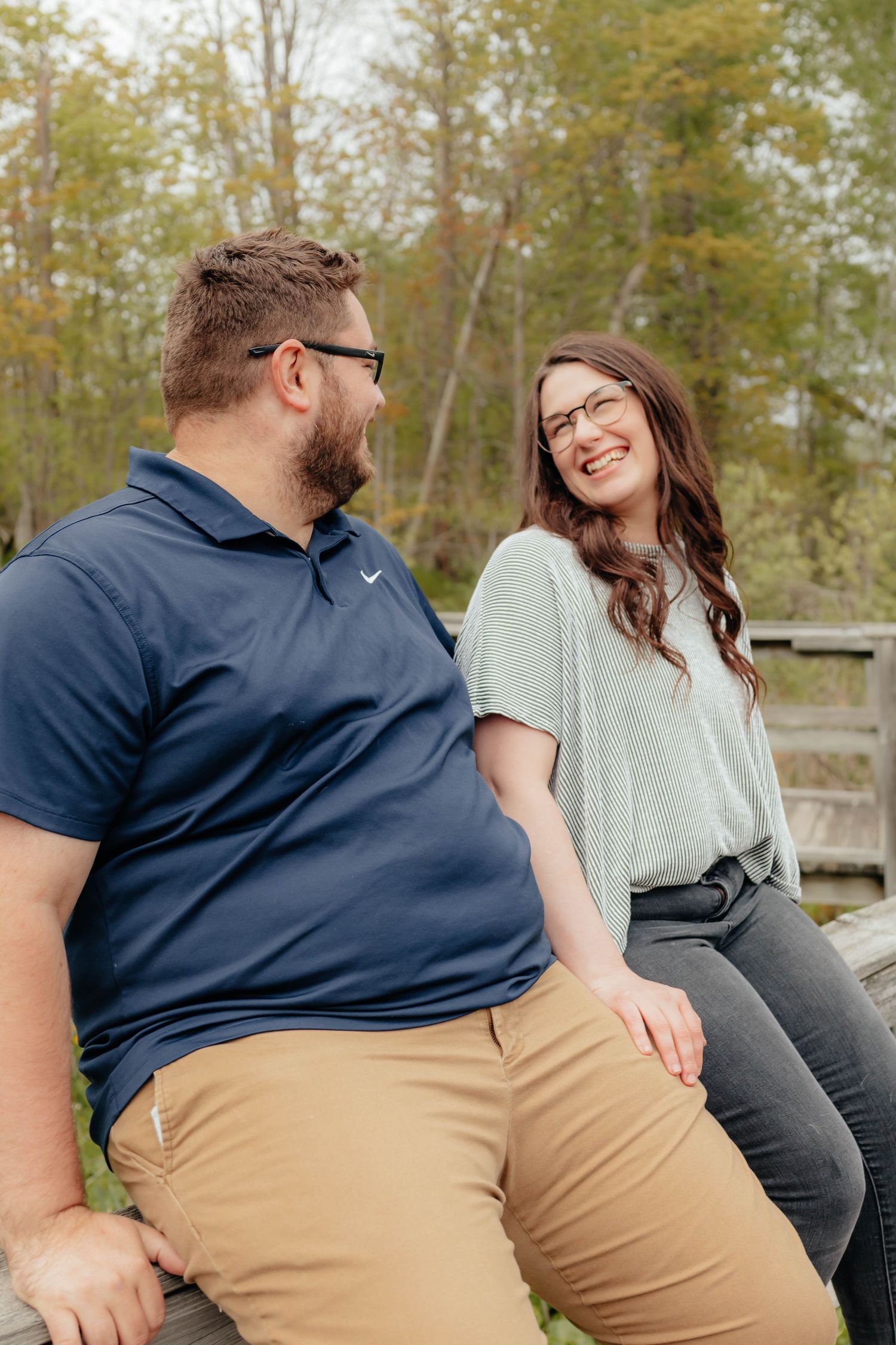 Outdoor Couples Photos inspiration poses
True to color 
west michigan
Big Rapids, MI 
Photo by: Lydia Rae Photography