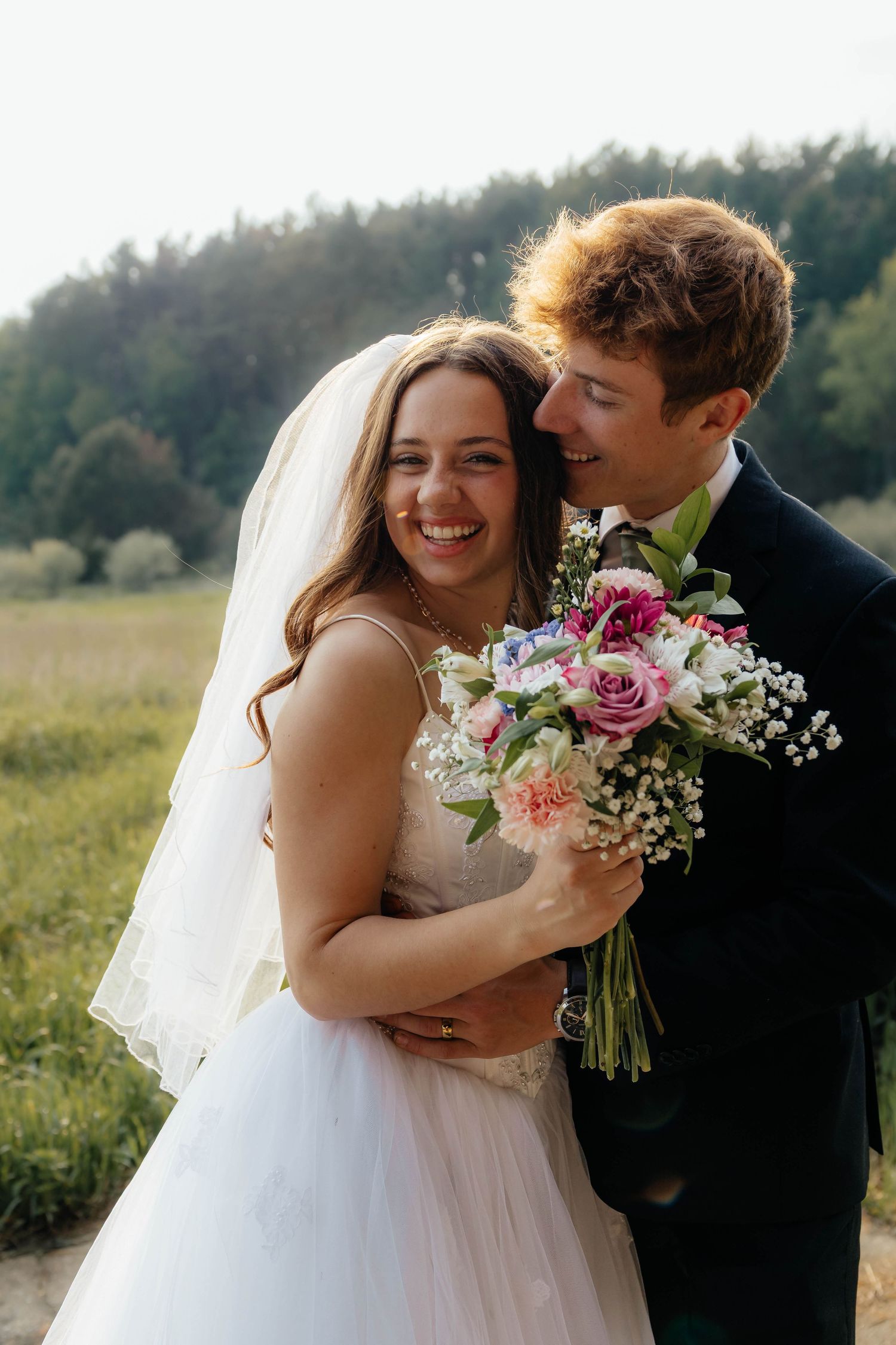 Outdoor wedding photos 
Photo by: Lydia Rae Photography