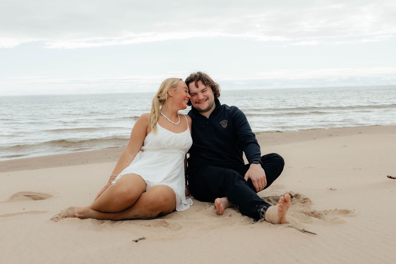 Couples beach photo inspiration
Photo By: Lydia Rae Photography