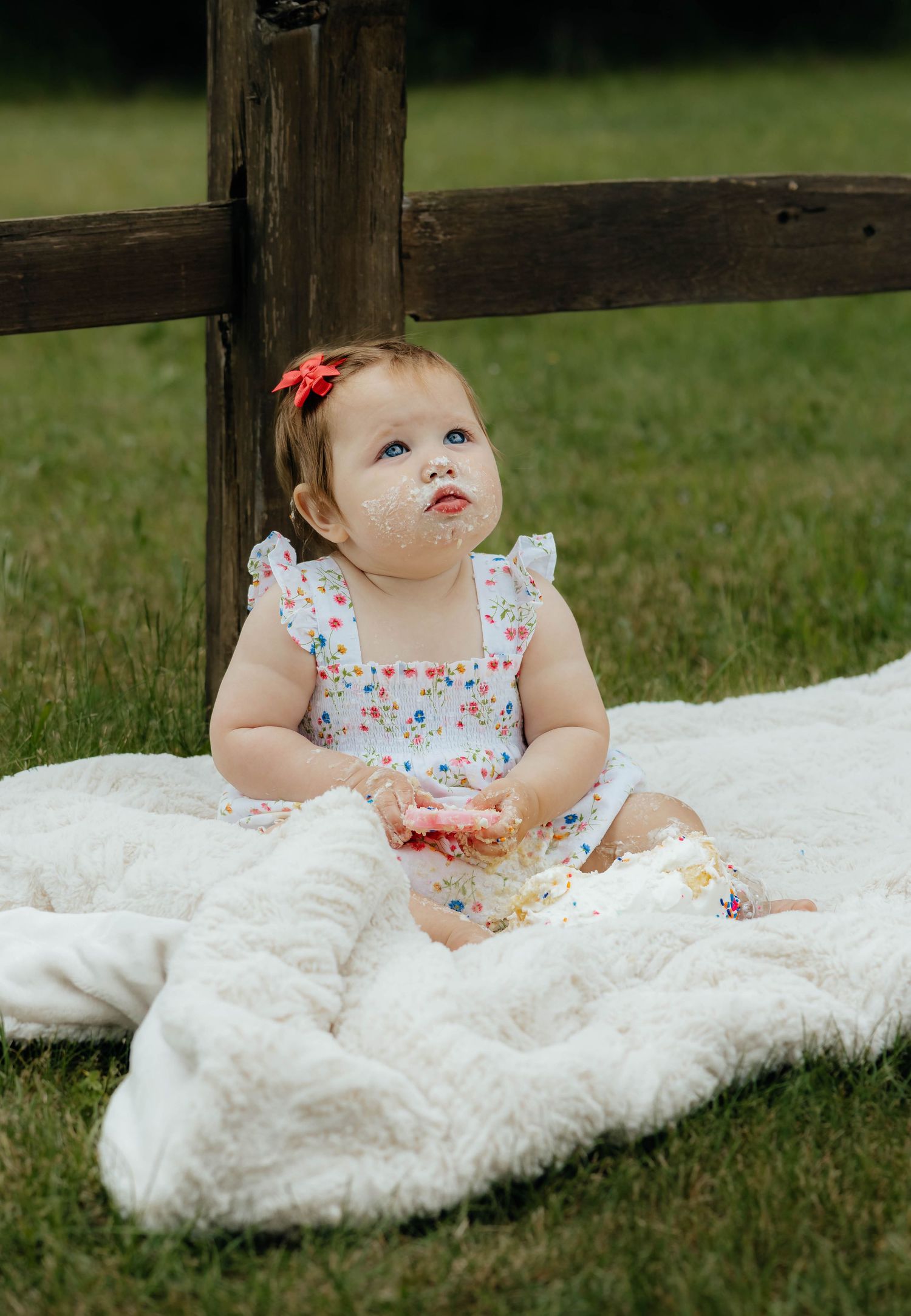 1 year old cake smash Milestone photos 
big rapids mi
west Michigan photographer 
photo by: Lydia Rae Photography