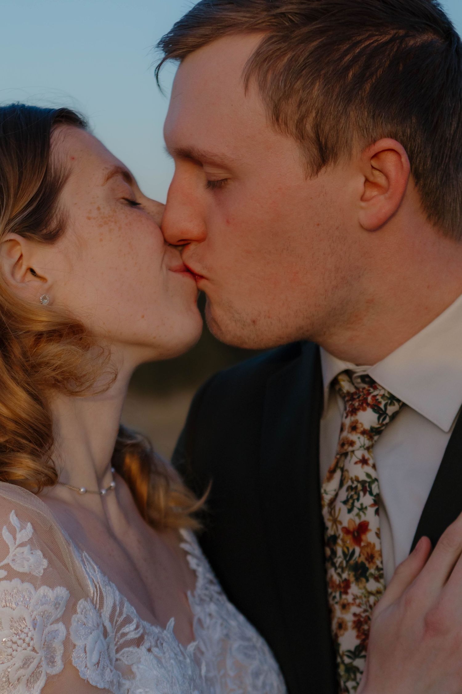 Outdoor wedding photos 
big rapids mi 
farm inspiration photos 
west michigan photographer
Photo By: Lydia Rae Photography