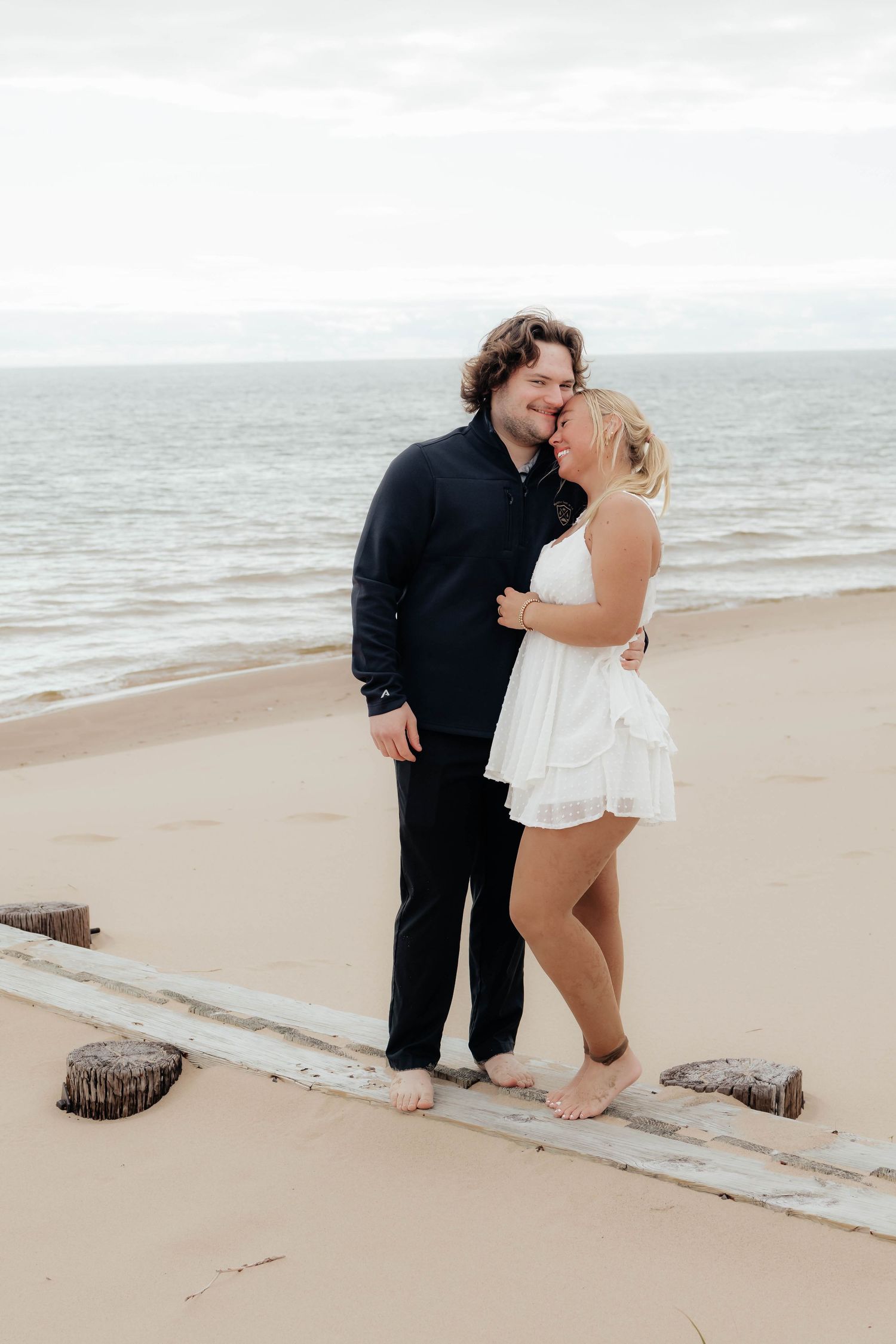 Couples beach photo inspiration
Photo By: Lydia Rae Photography