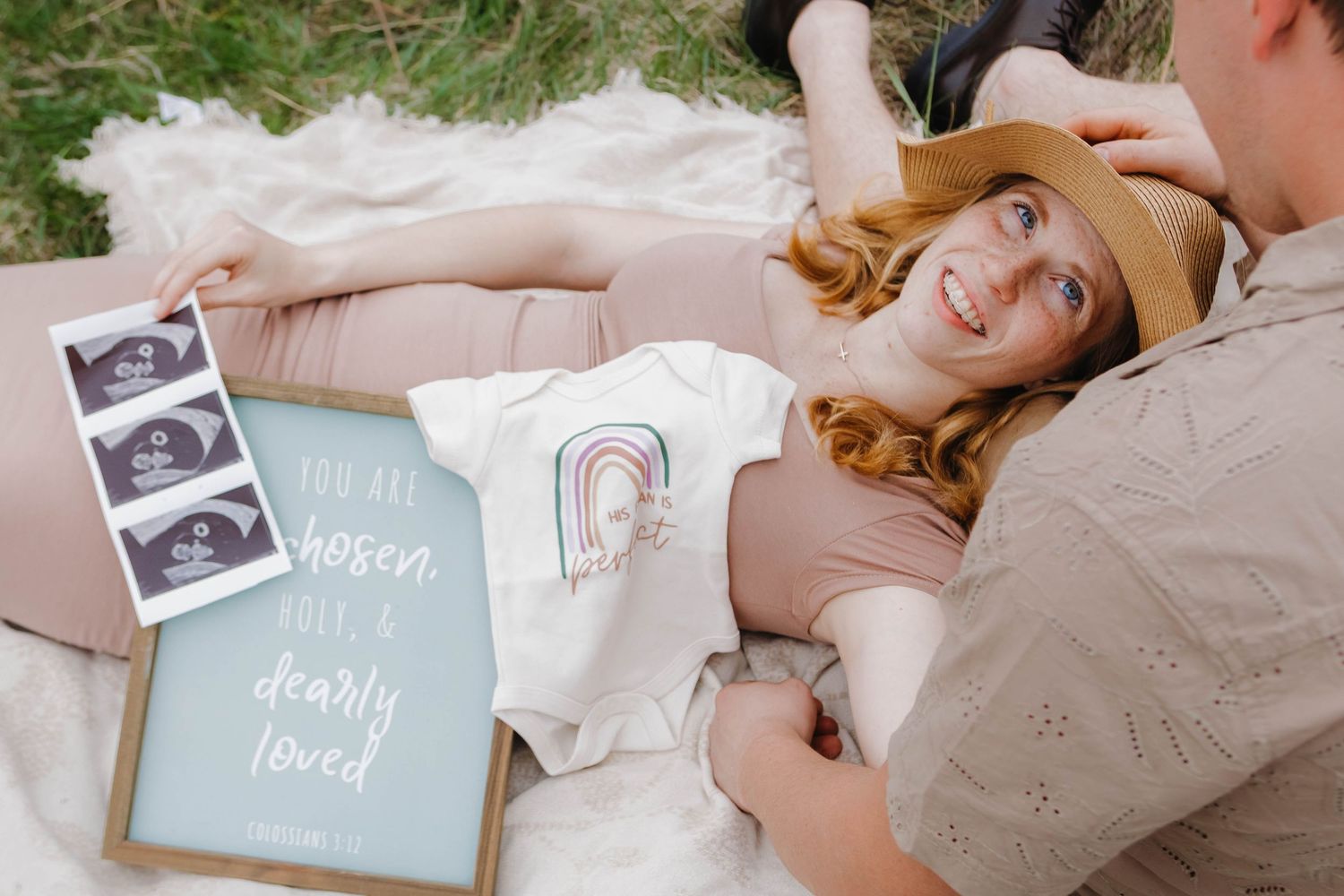 Outdoor Maternity/Pregnancy announcement photos
 inspiration poses
west michigan photographer
Big Rapids MI
Photo By: Lydia Rae Photography