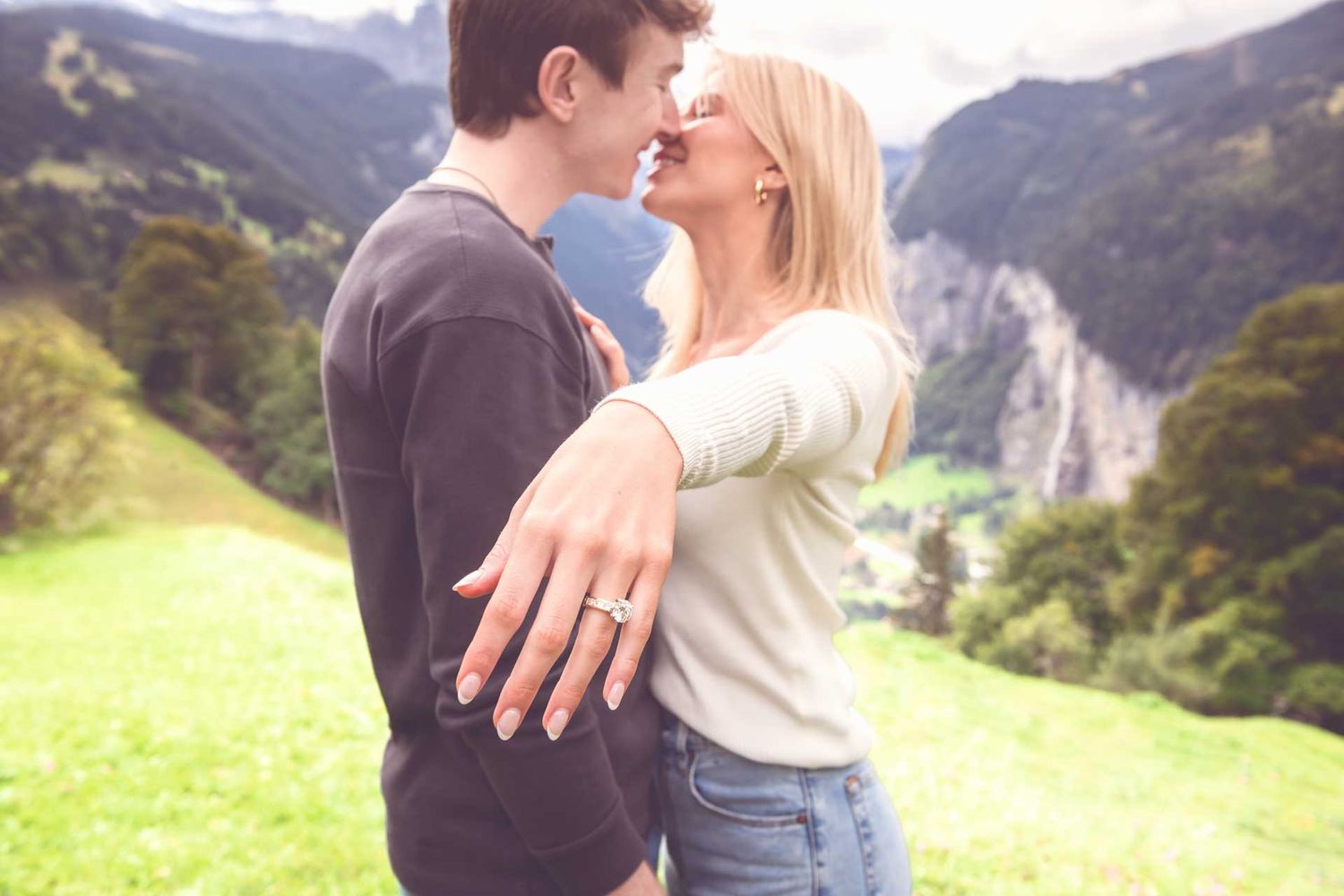 Engagement photographer in Interlaken
