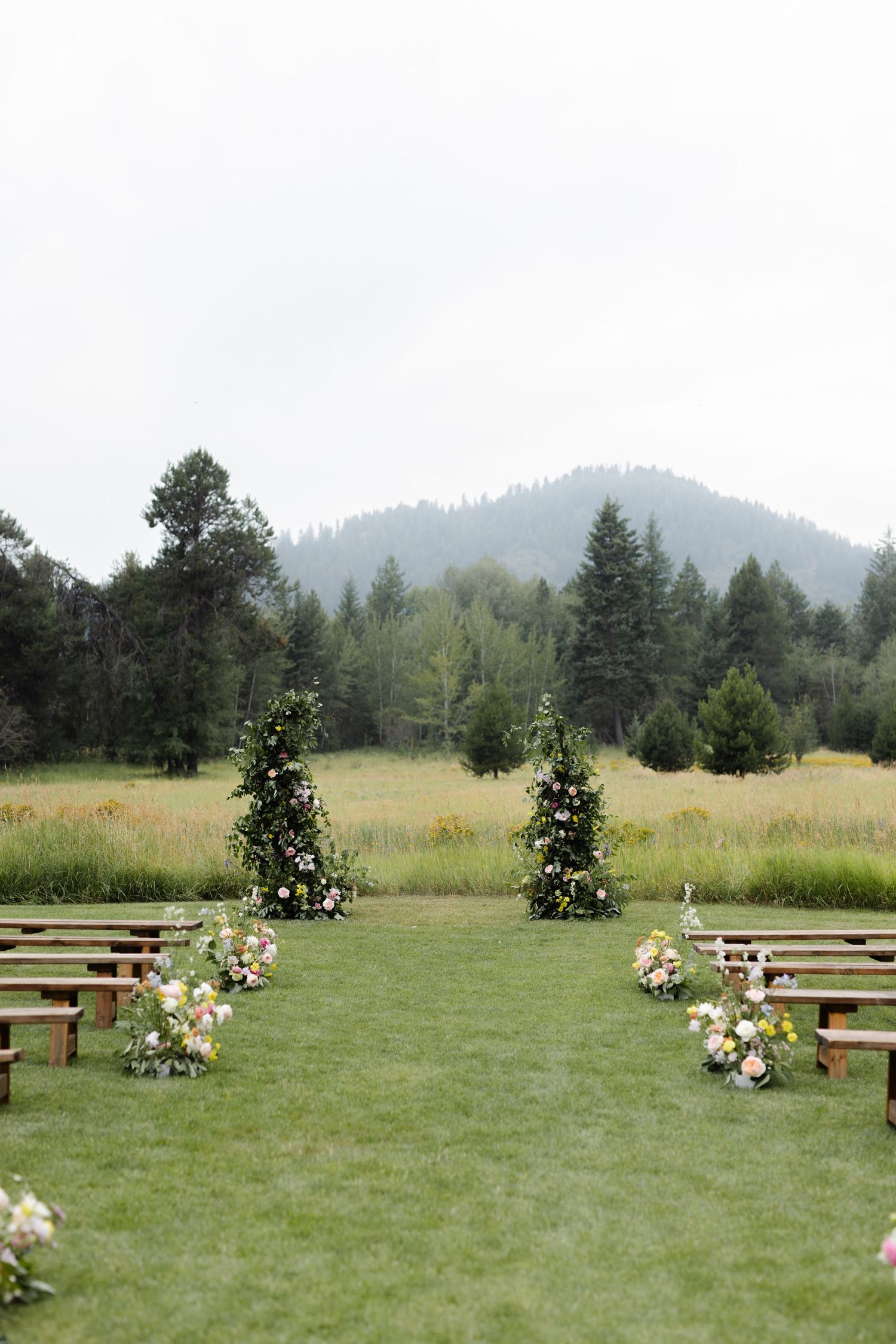 The wild rabbit wedding venue ceremont set up, mountain backdrop