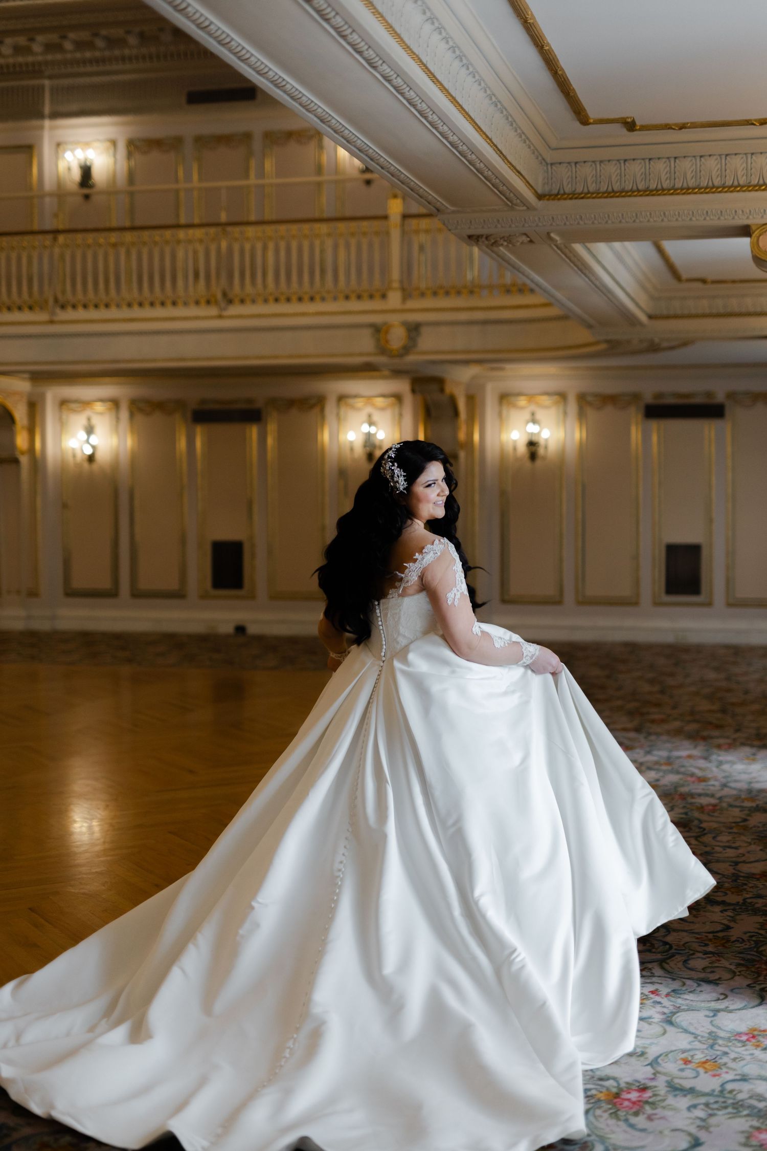 bride running away in the historic davenport hotel spokane washington