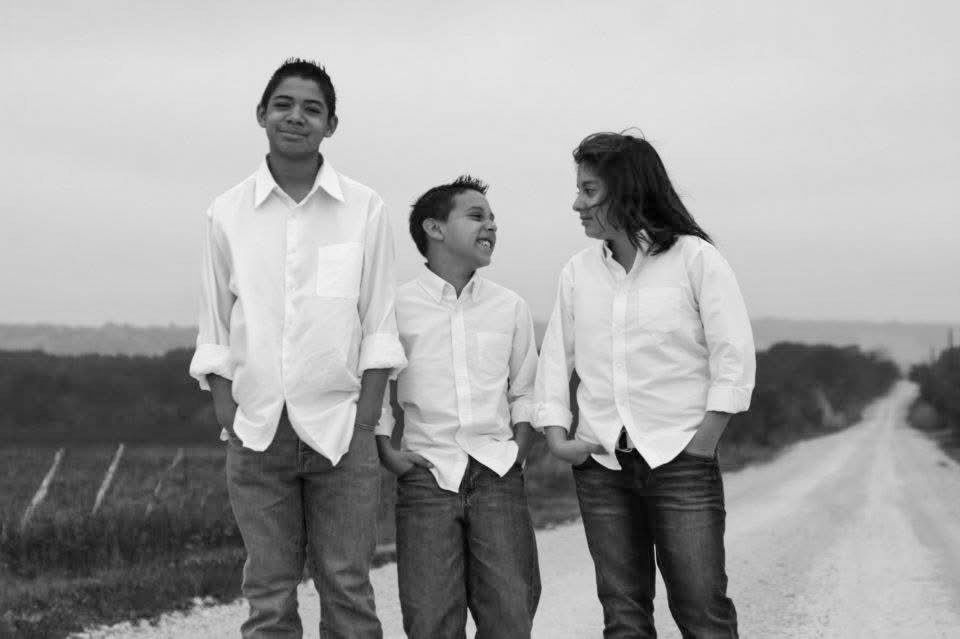 B&W portrait kids
