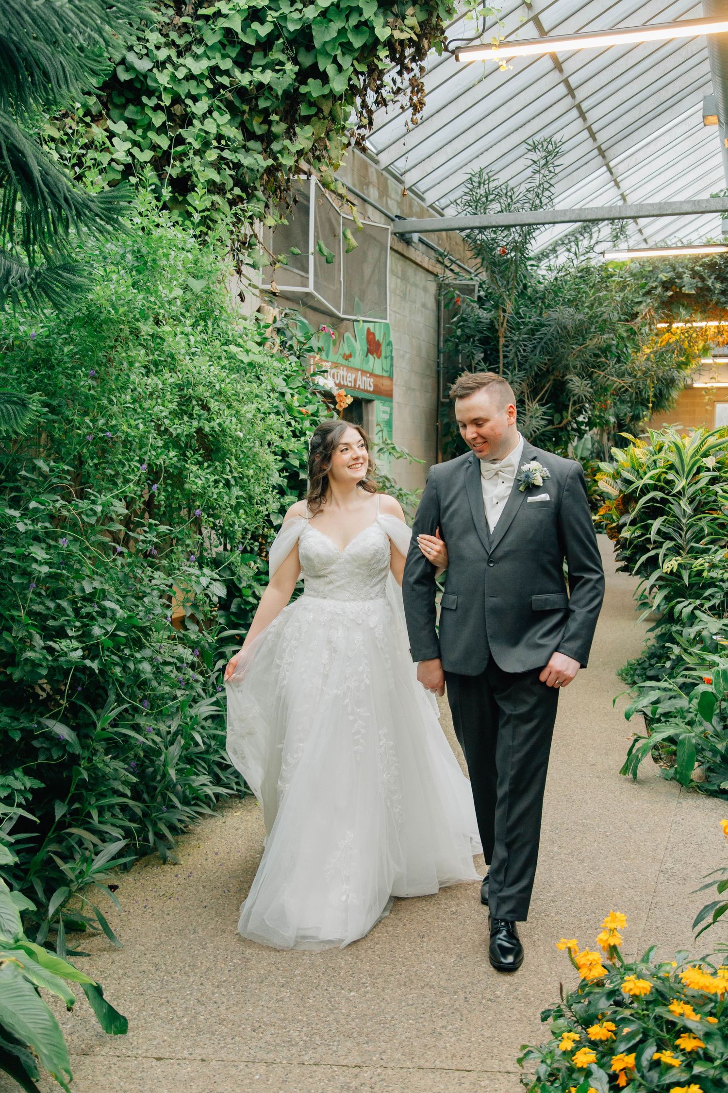 Cambridge Butterfly Conservatory Wedding