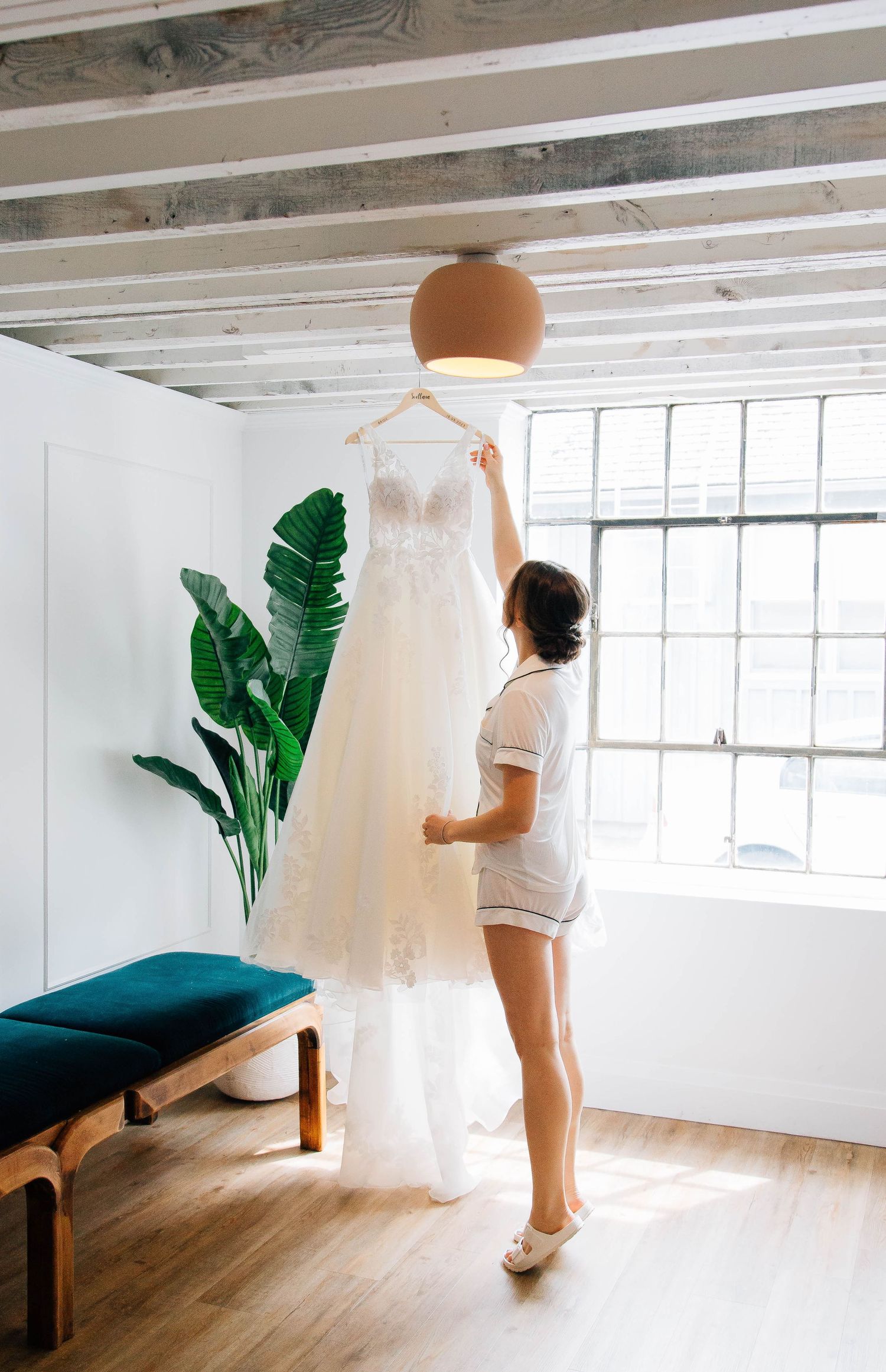 Bride getting ready at the Timber Barn in St. Jacob's, ON