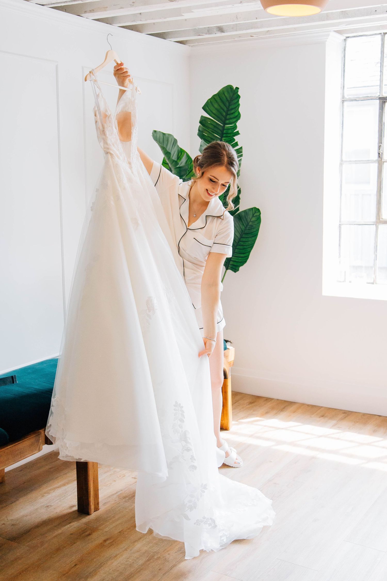 Bride getting ready at The Timber Barn in St. Jacob's, ON