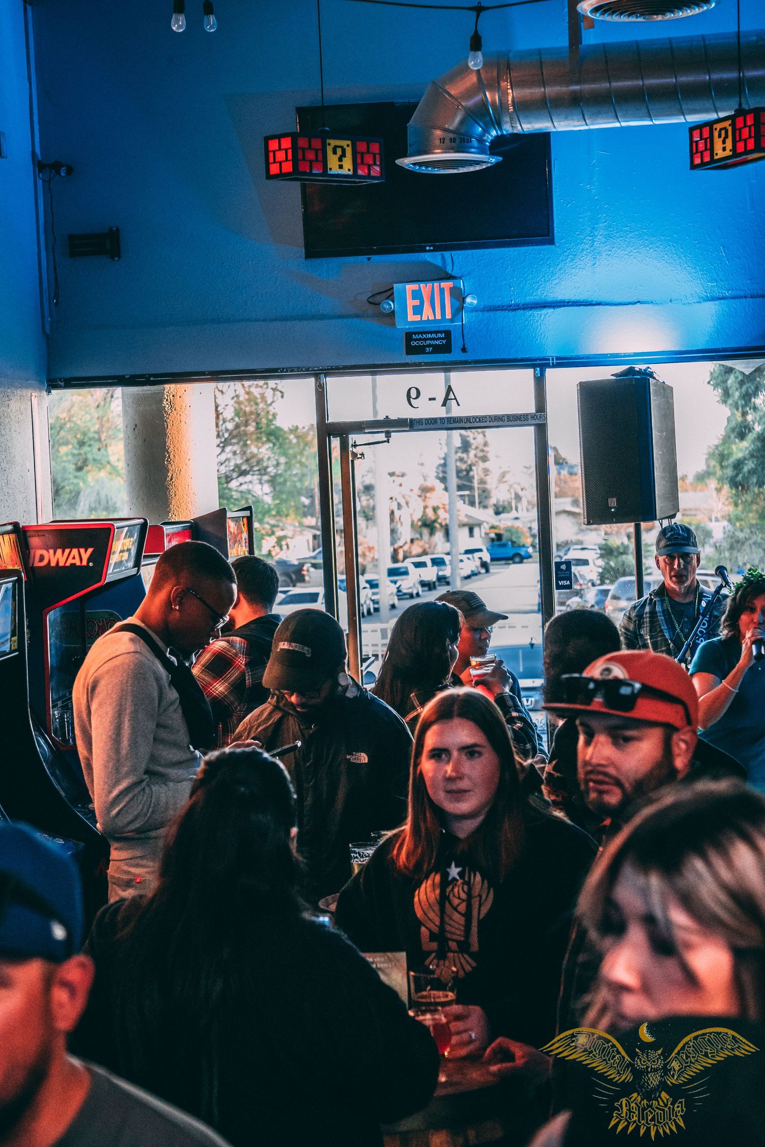 full crowd