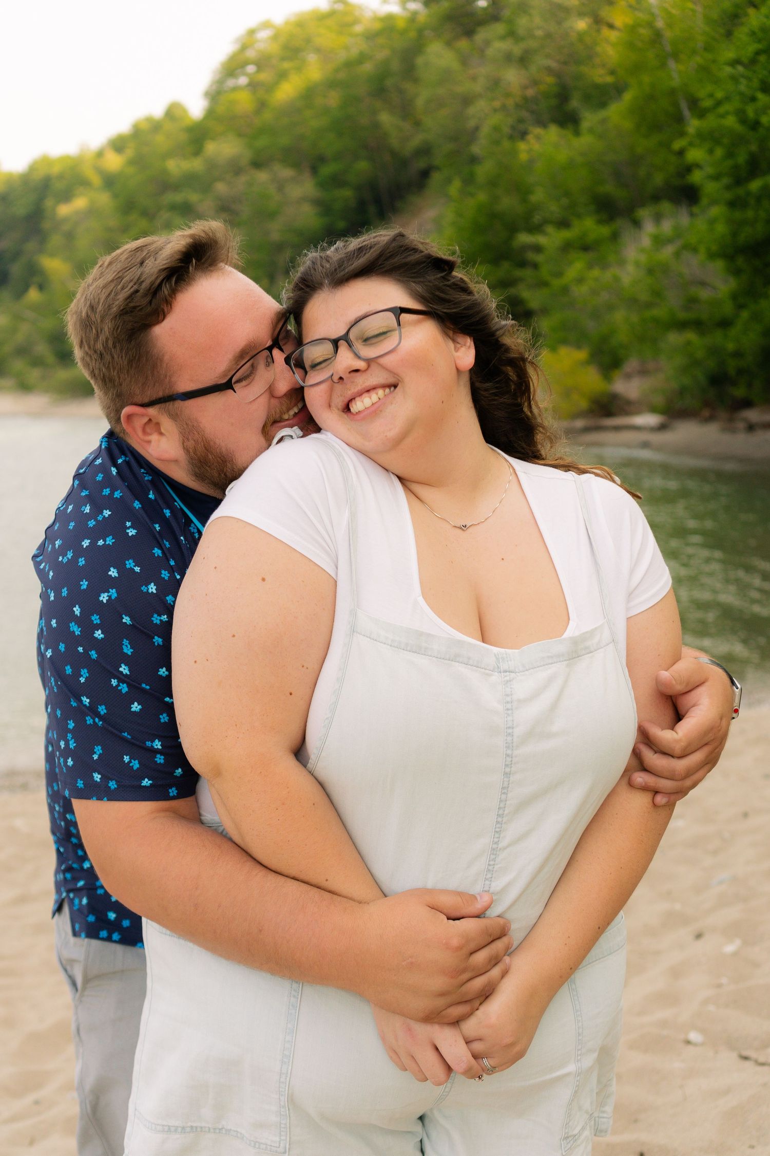 Best Port Washington Wisconsin South Beach Lake Michigan Family Couples Maternity Photographer Lifestyle Candid Beach Mini Sessions