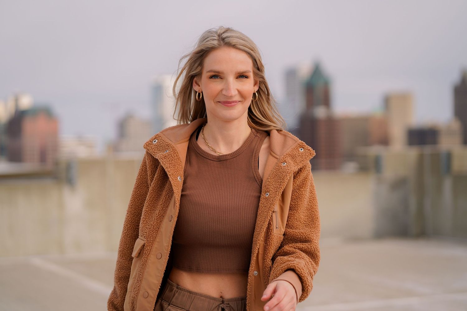 Downtown Milwaukee Wisconsin Headshot Branding Photo Session Best Milwaukee Headshot Photographer Third Ward Rooftop