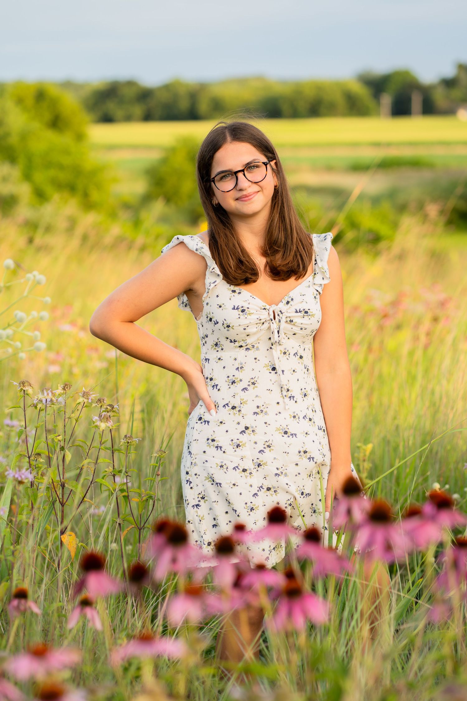 Wildflower Senior photography West Bend Wisconsin Best senior photographer in Washington County Wisconsin Flowers Field Senior girl