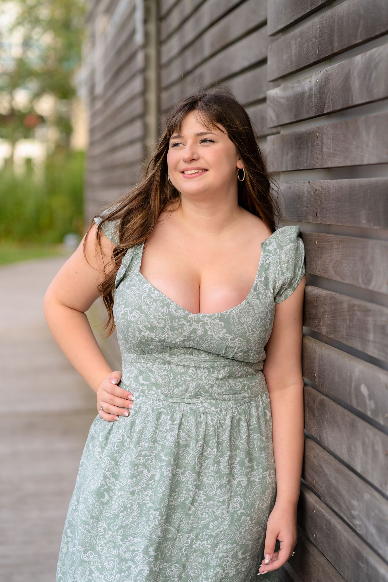 Senior photography session in Milwaukee, Wisconsin. Best senior photographer in Milwaukee. Senior portraits. Third Ward East Side Milwaukee