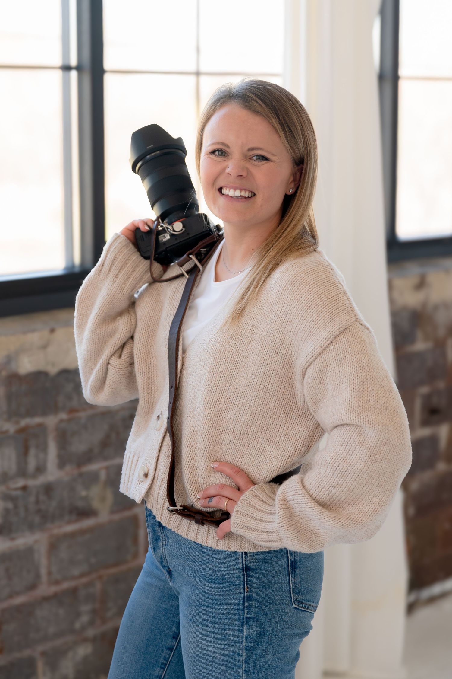 Best photographer in Southeastern Wisconsin Milwaukee West Bend Waukesha Cedarburg Menomonee Falls Sussex Muskego Hartford