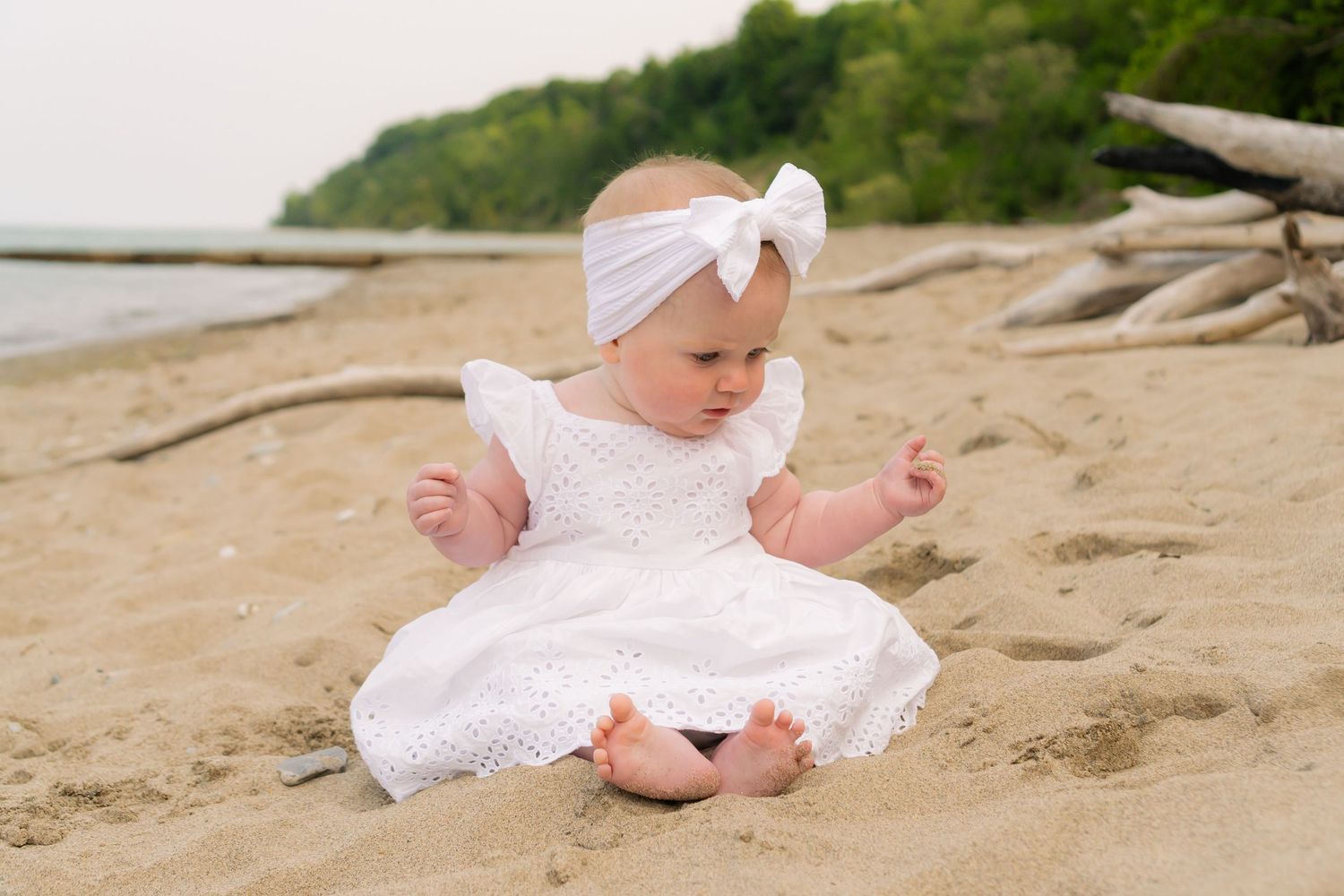 Best Port Washington Wisconsin South Beach Lake Michigan Family Couples Maternity Photographer Lifestyle Candid Beach Mini Sessions